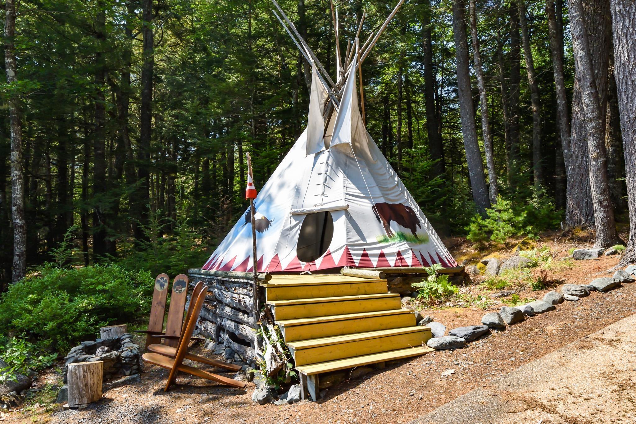 $475,000.00: 491 Peters Point Road, South Brookfield