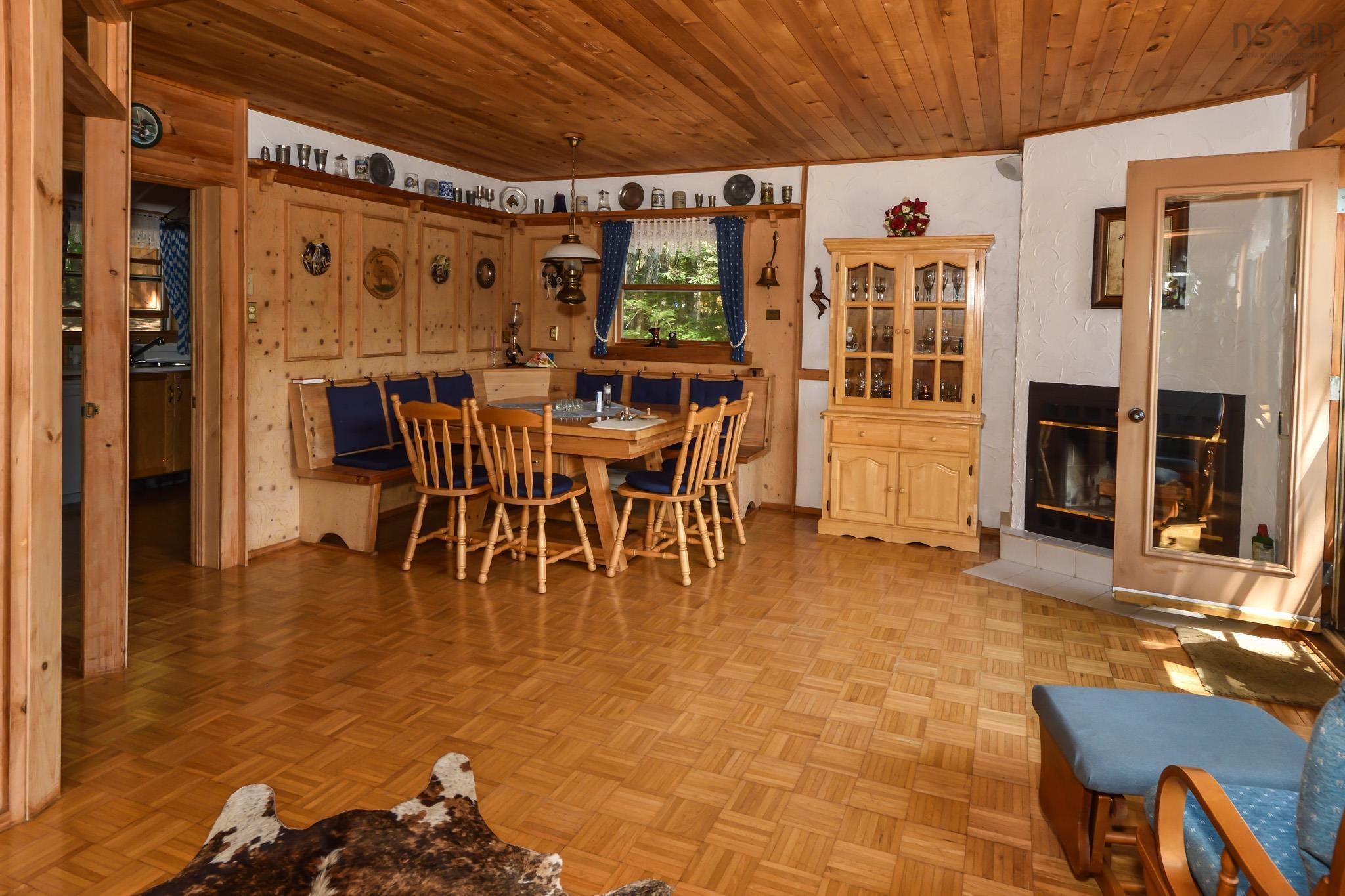 $475,000.00: 491 Peters Point Road, South Brookfield