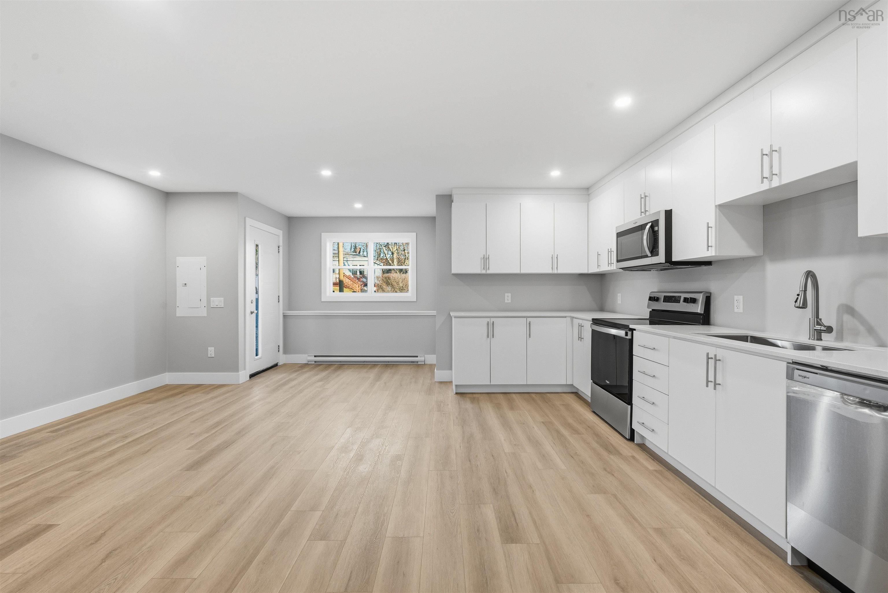 $1,499,000.00: 2 Bryden Avenue, Halifax