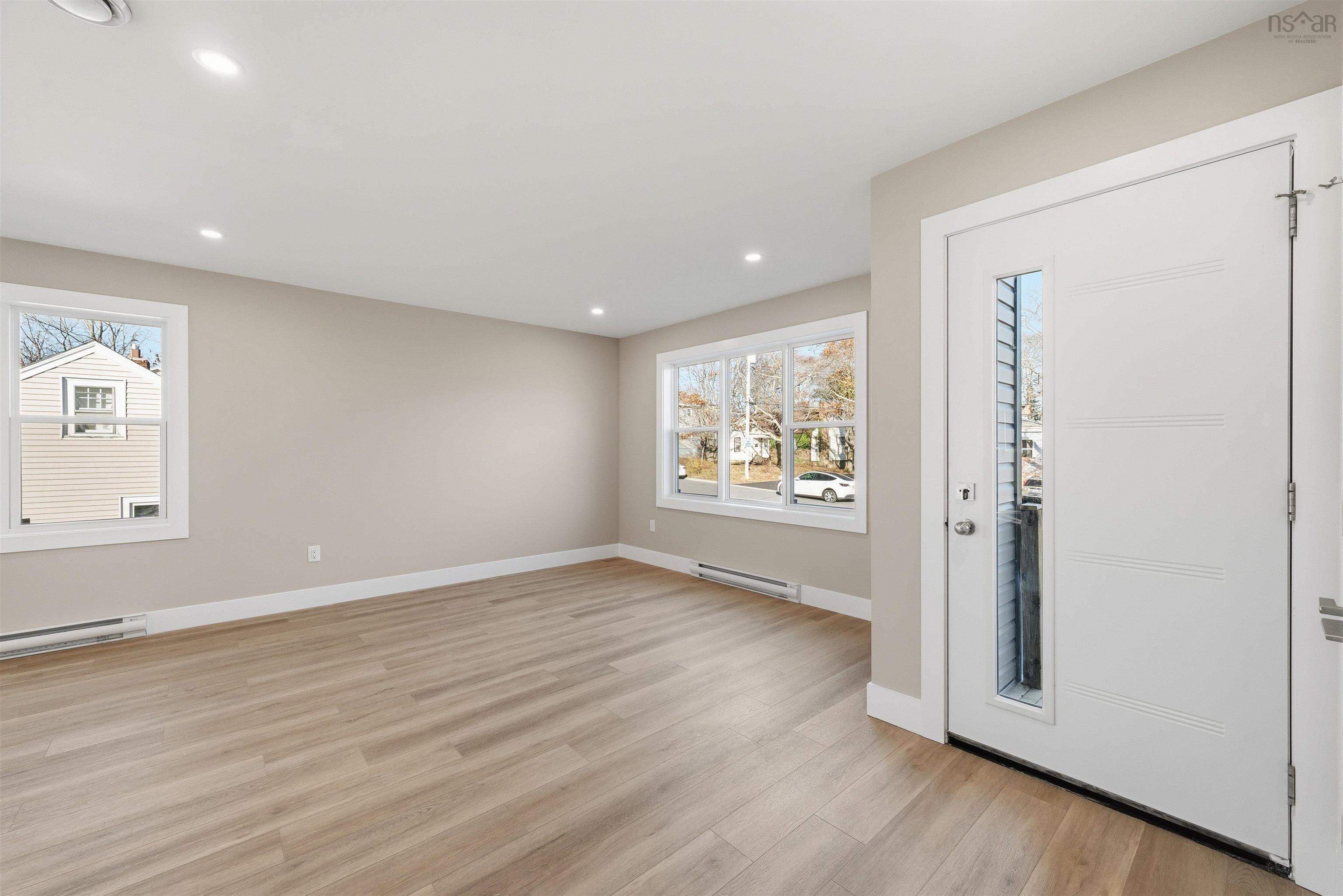 $1,499,000.00: 2 Bryden Avenue, Halifax