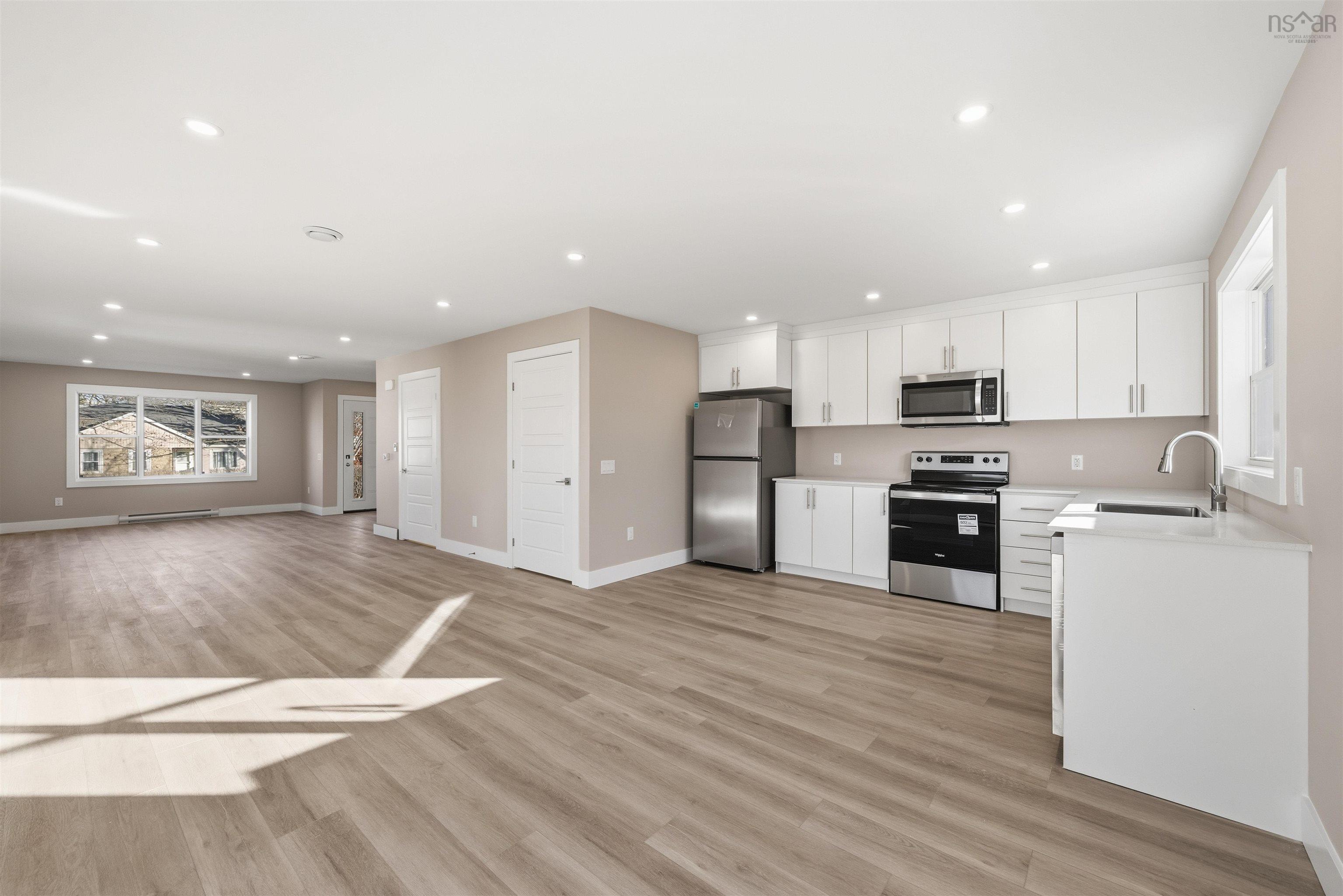 $1,499,000.00: 2 Bryden Avenue, Halifax