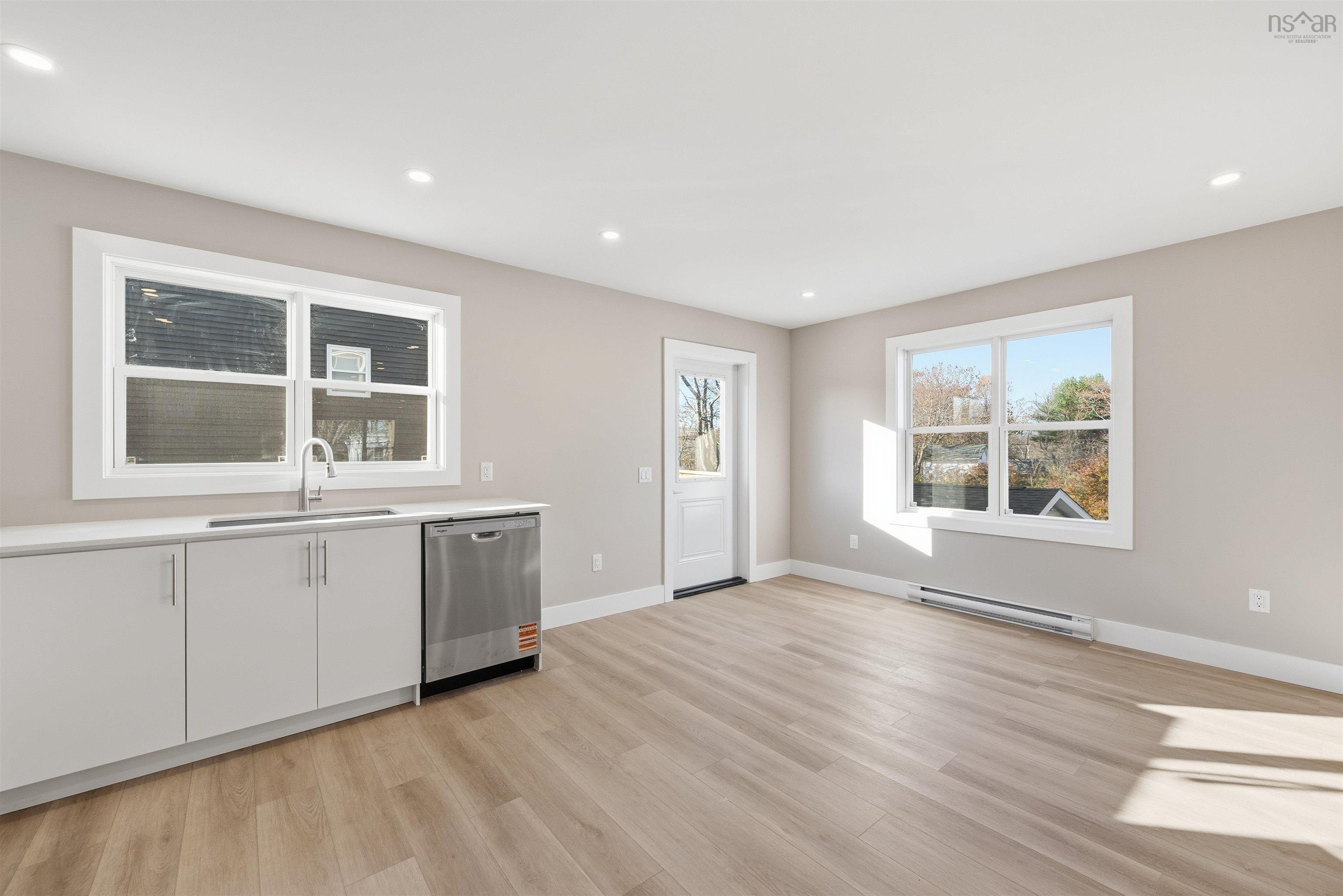 $1,499,000.00: 2 Bryden Avenue, Halifax