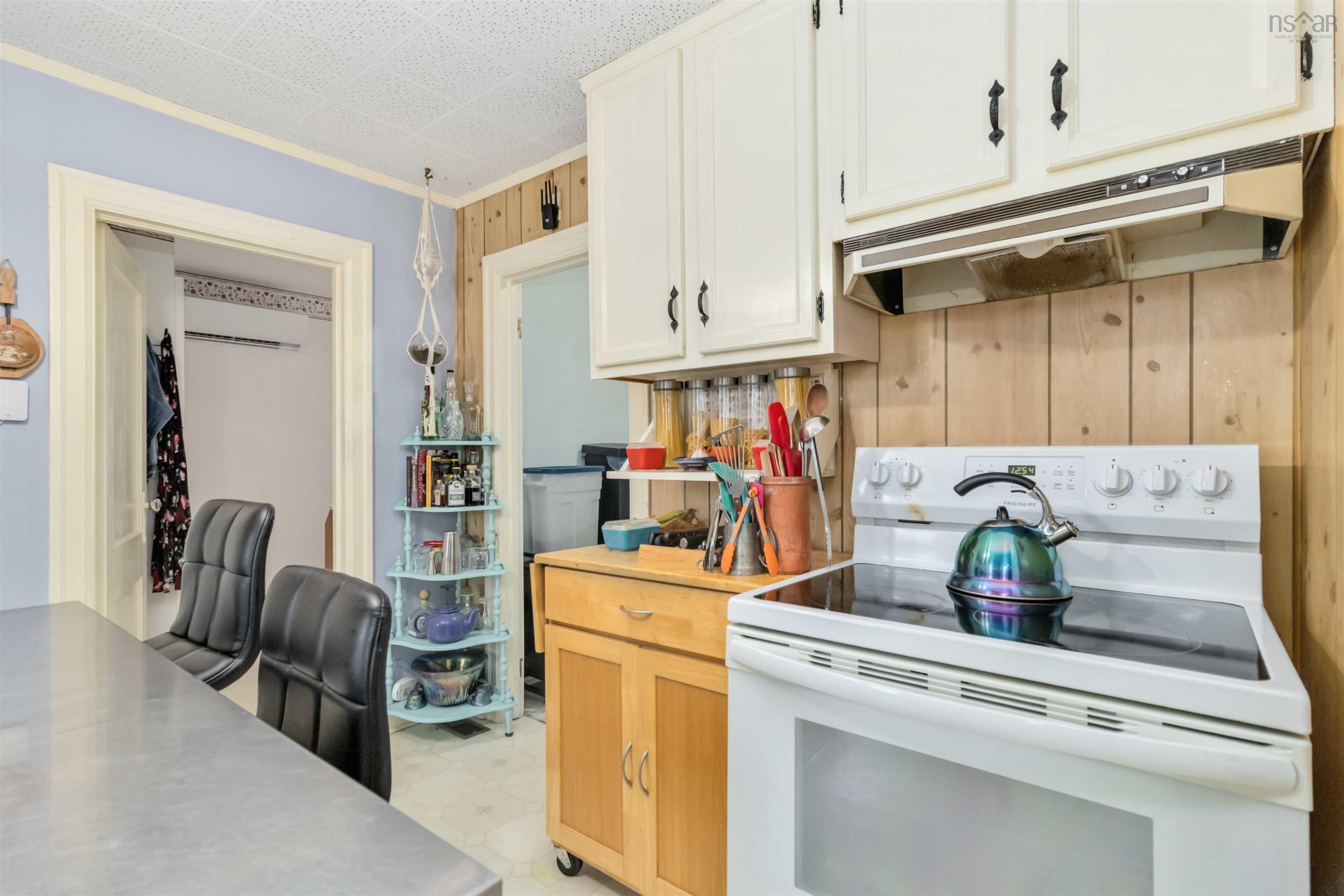 $399,900.00: 12 Adelaide Avenue, Halifax