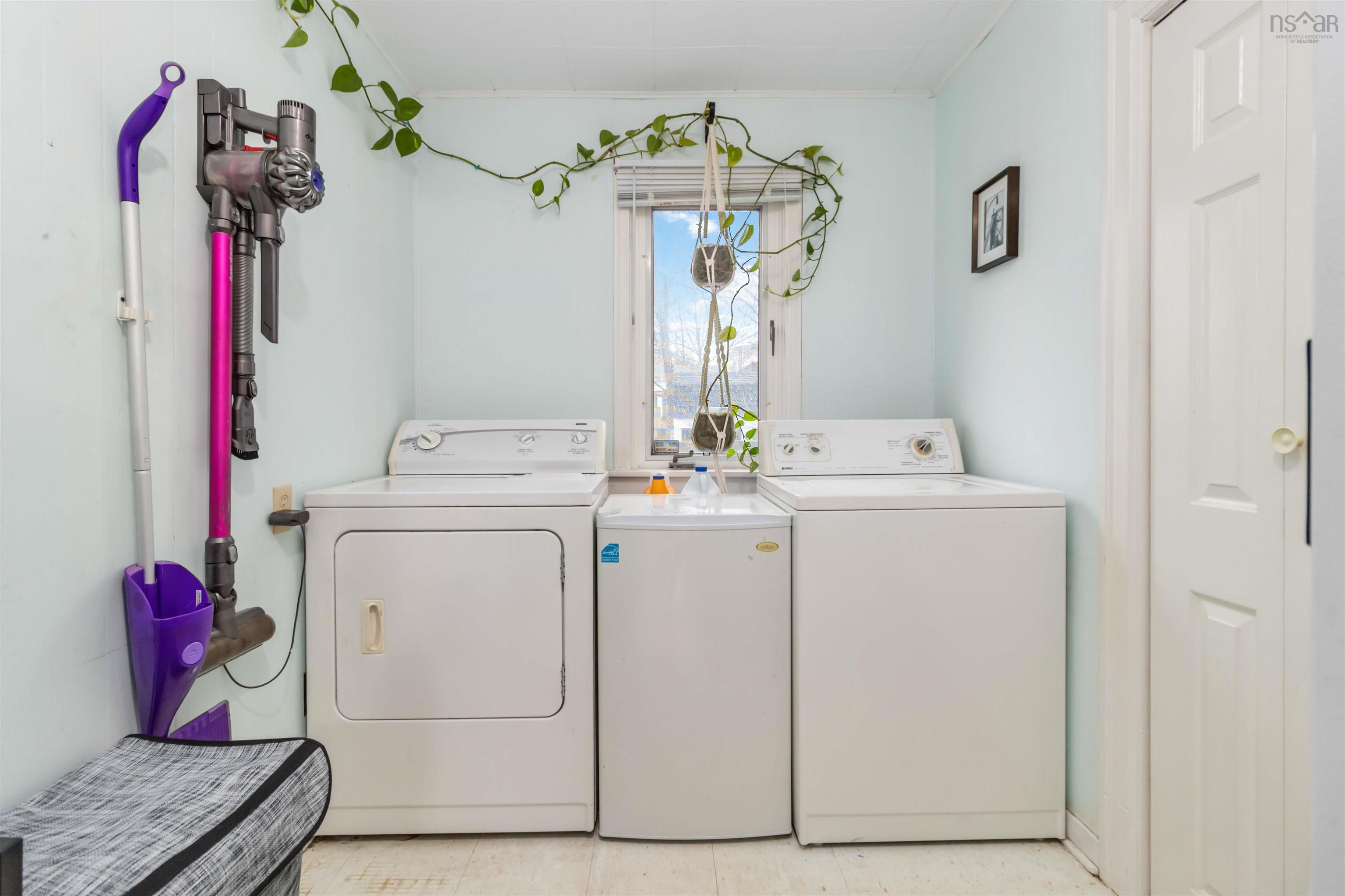 $399,900.00: 12 Adelaide Avenue, Halifax