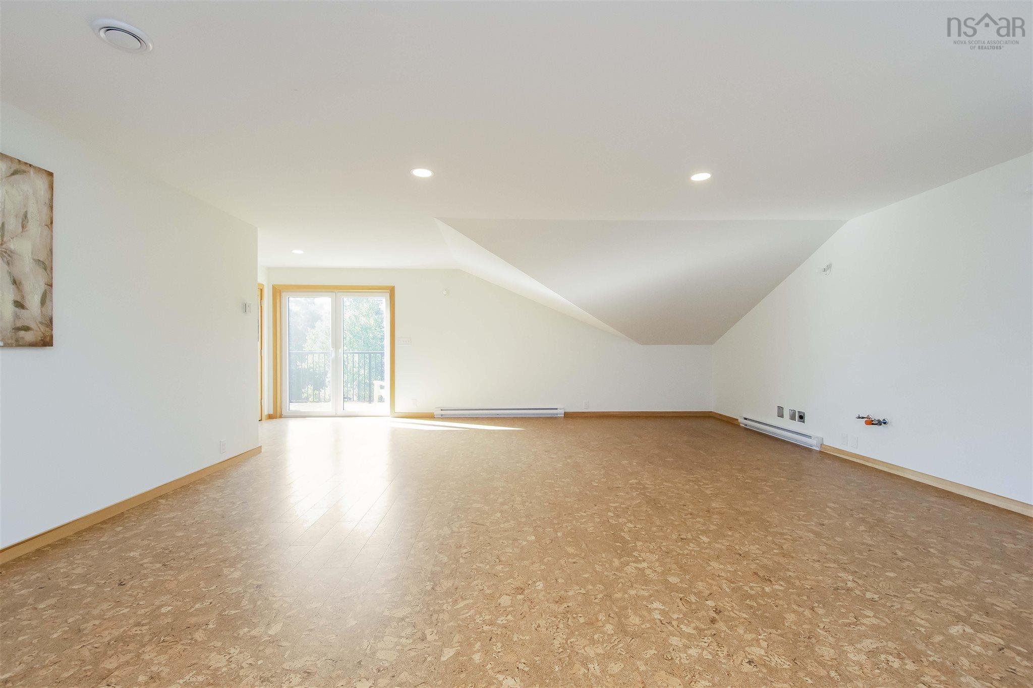 $990,000.00: 256 Redbird Drive, Big Harbour