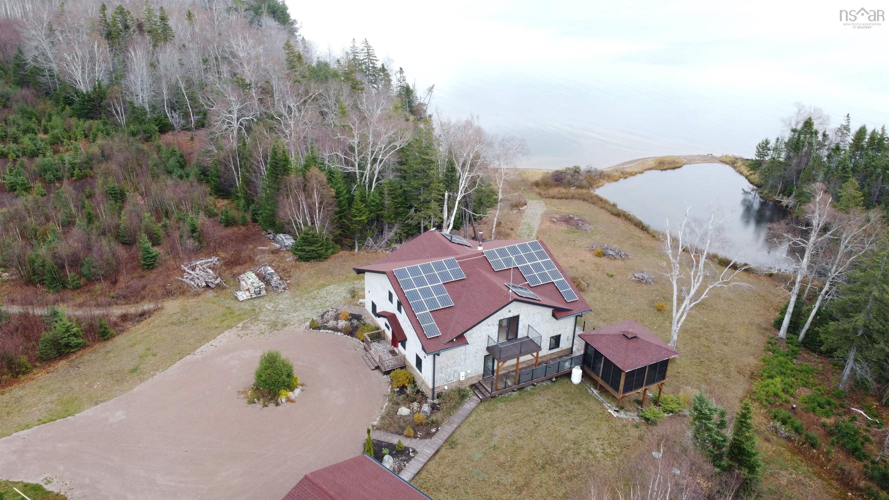 $990,000.00: 256 Redbird Drive, Big Harbour