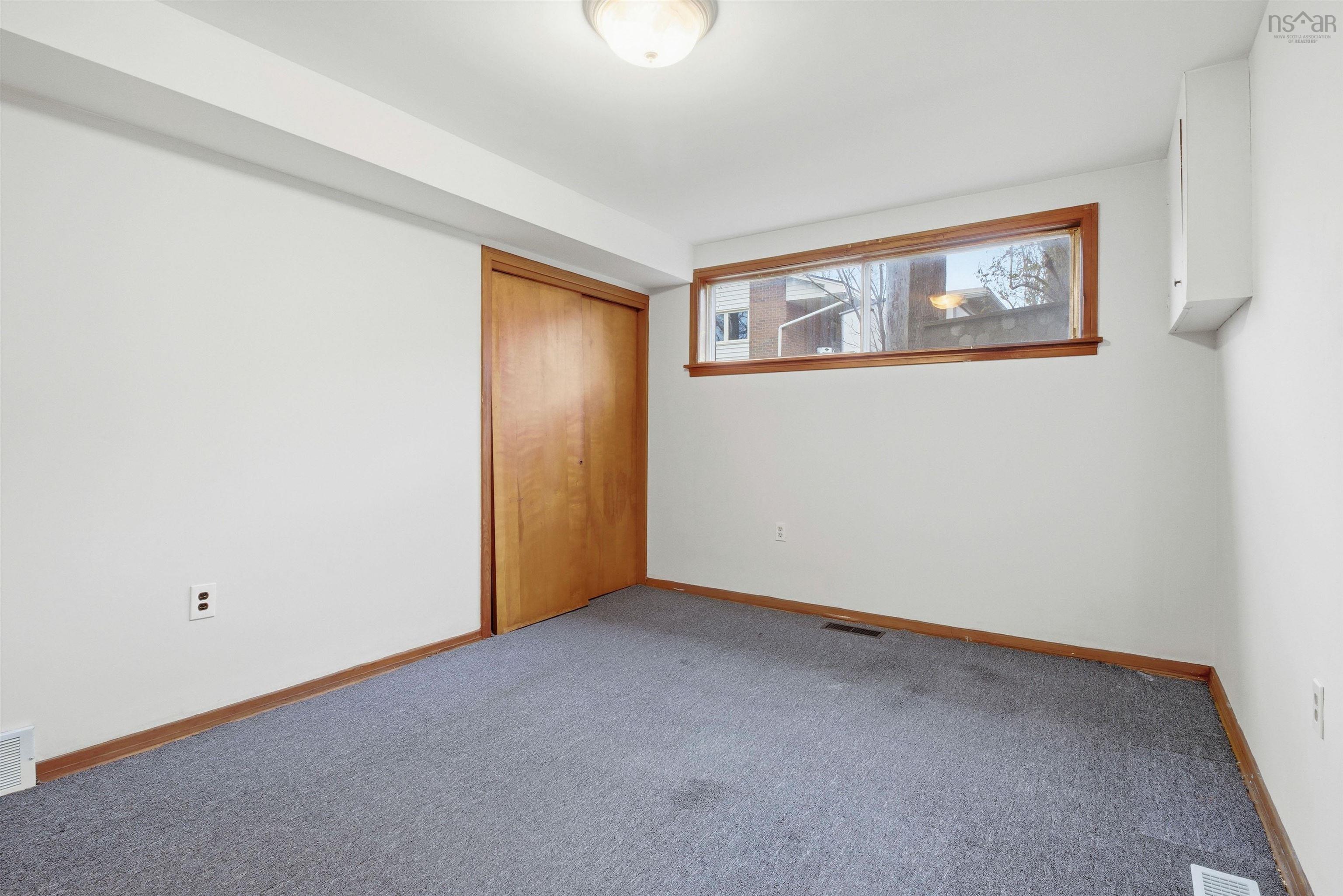 $429,900.00: 17 Laurentide Drive, Clayton Park