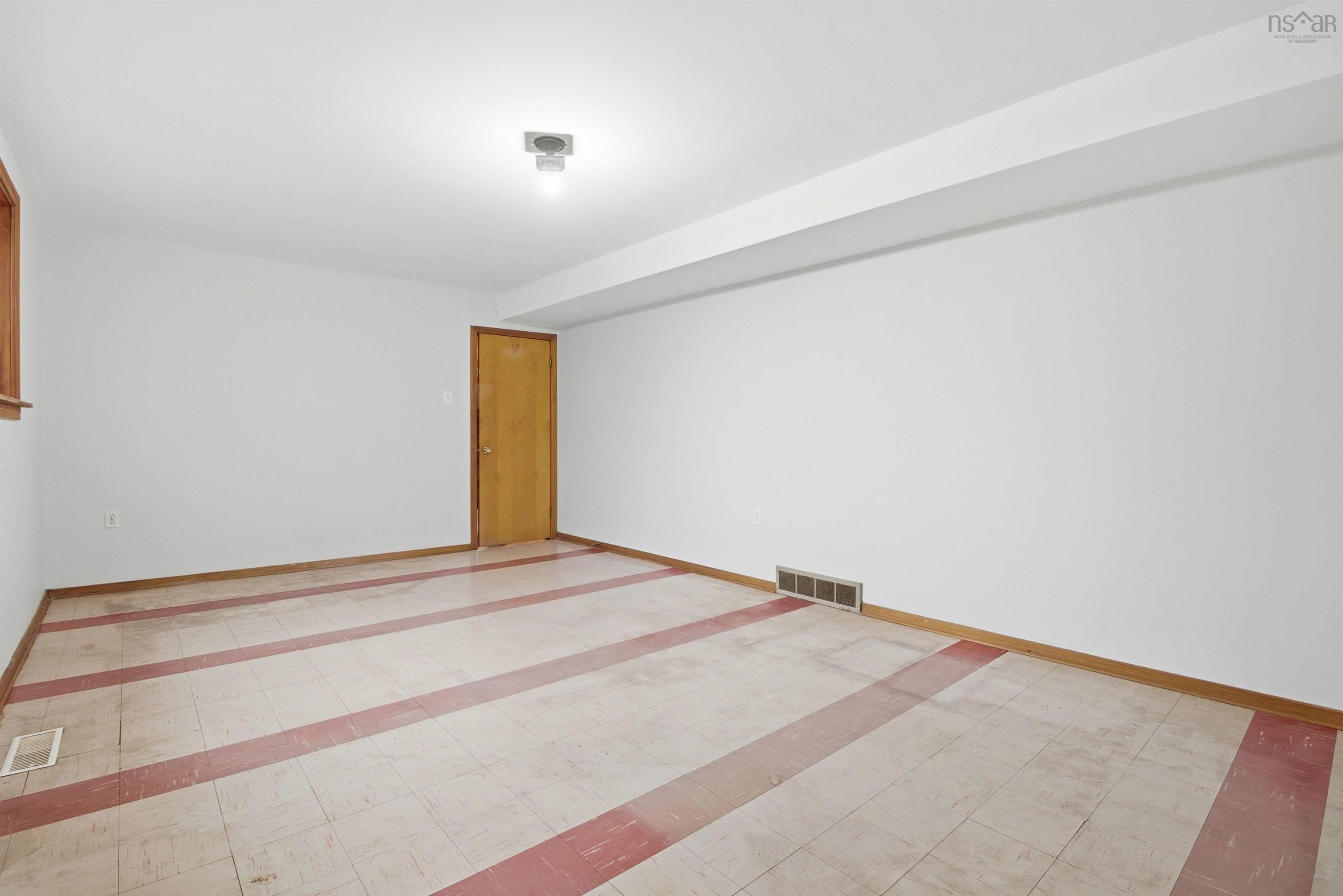 $429,900.00: 17 Laurentide Drive, Clayton Park