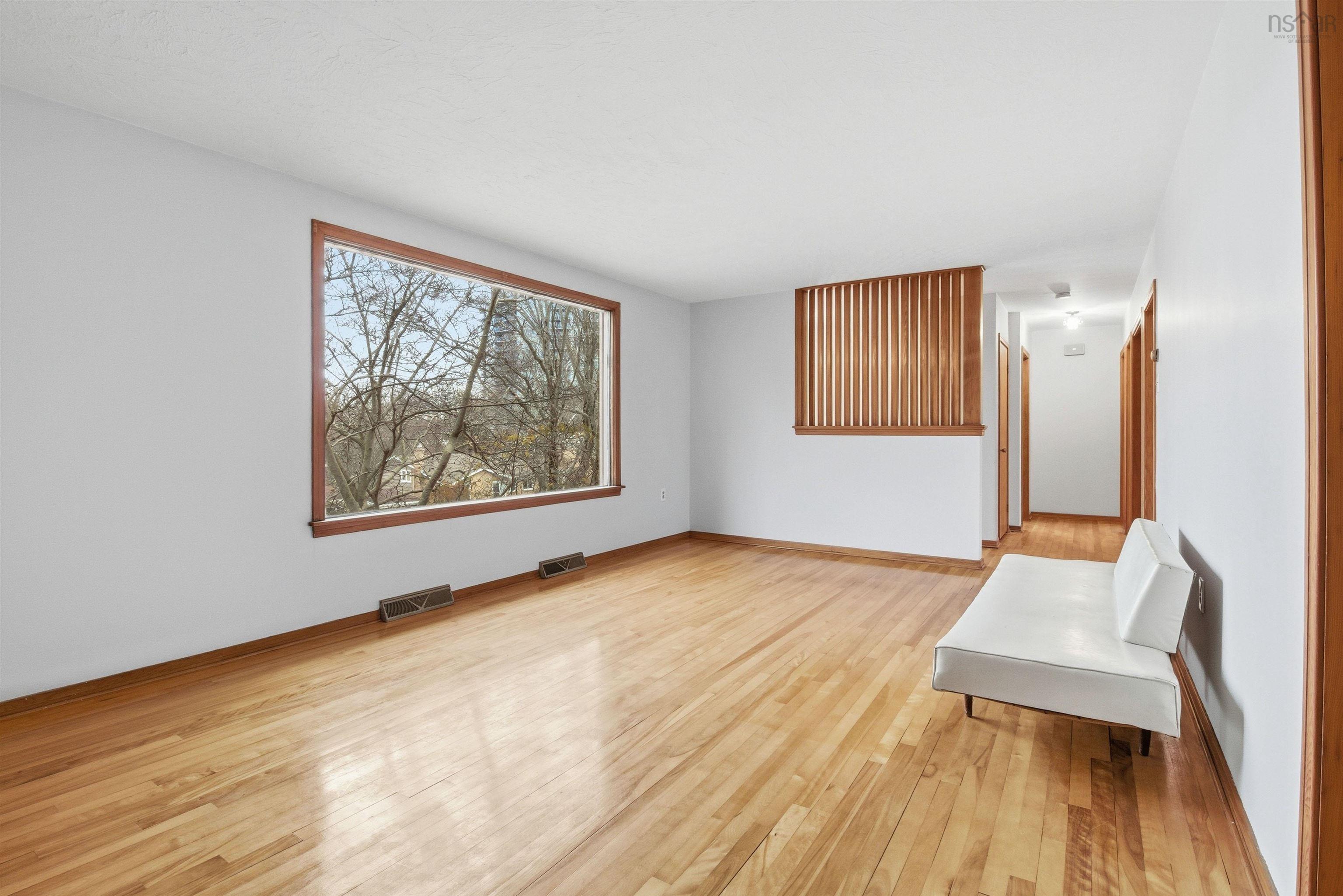 $429,900.00: 17 Laurentide Drive, Clayton Park