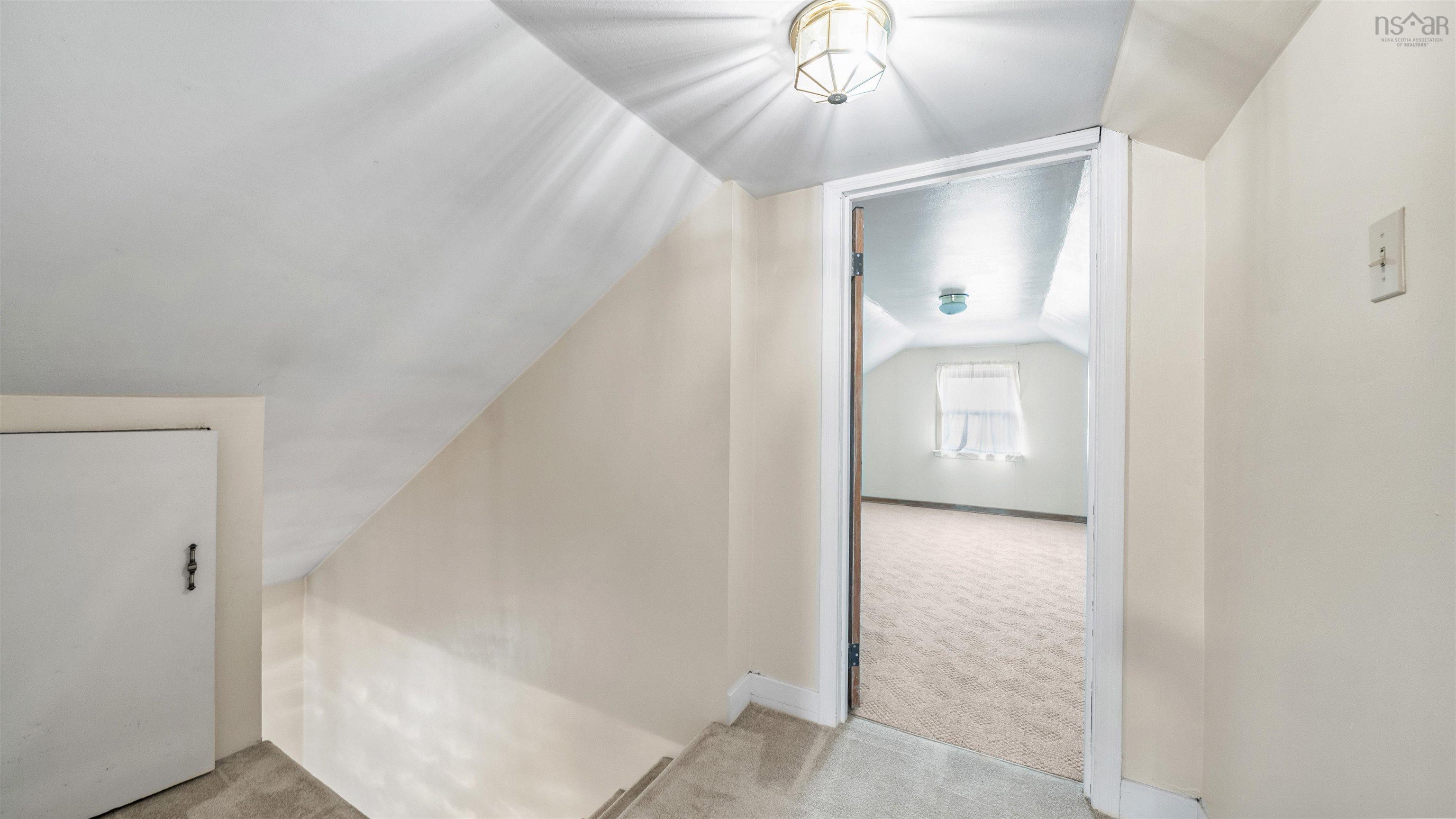 $479,900.00: 11 Harbour Drive, Dartmouth