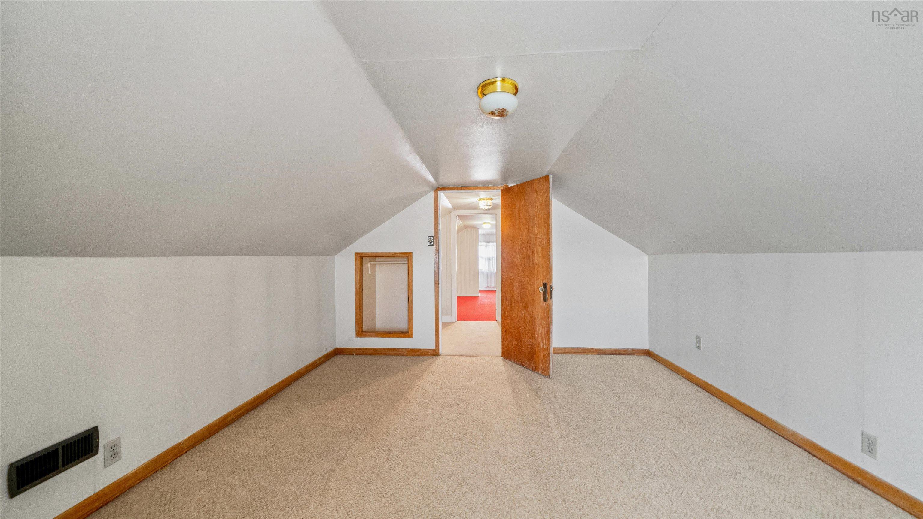 $479,900.00: 11 Harbour Drive, Dartmouth