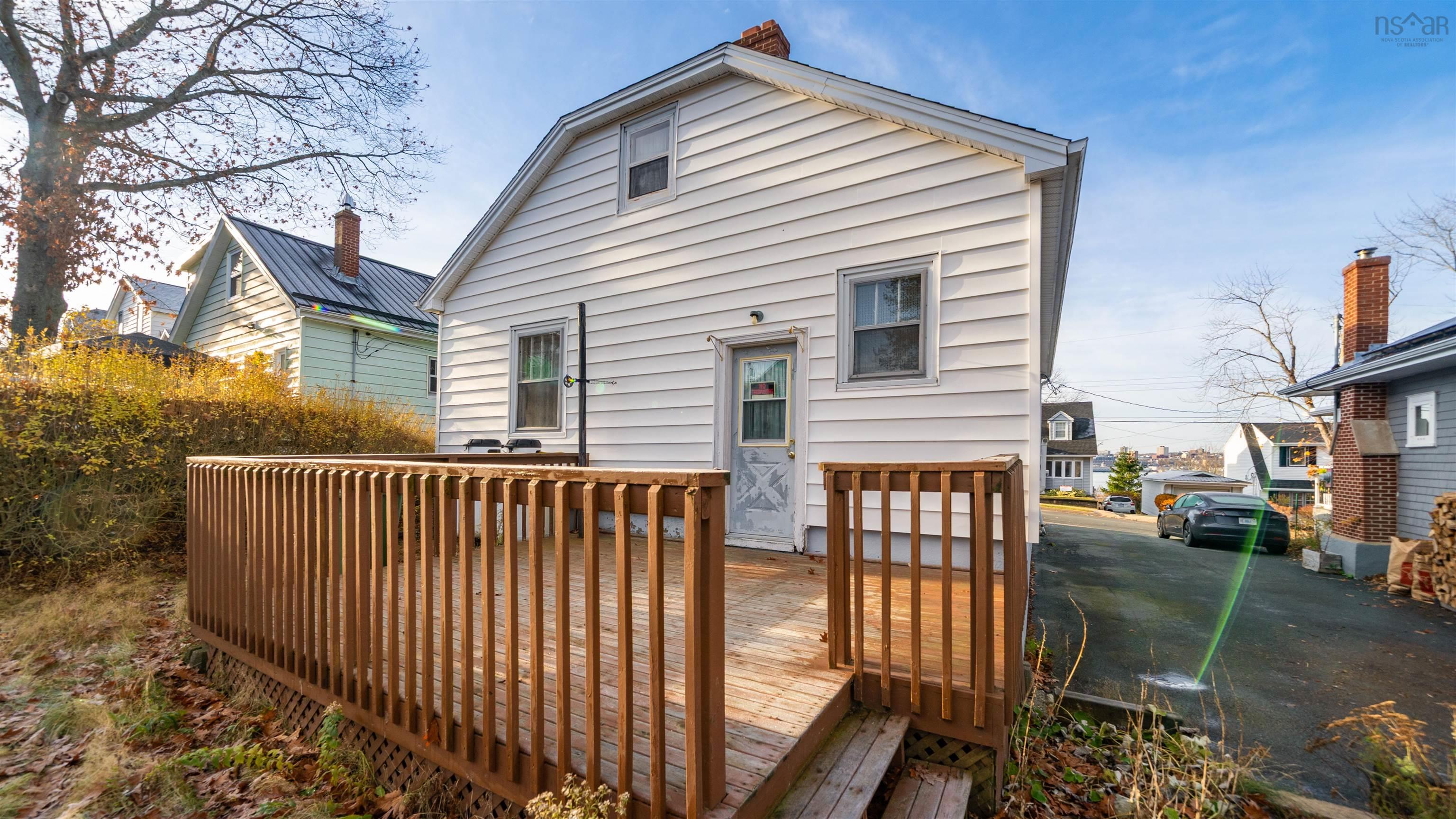 11 Harbour Drive, Dartmouth, NS (MLS 202528684)