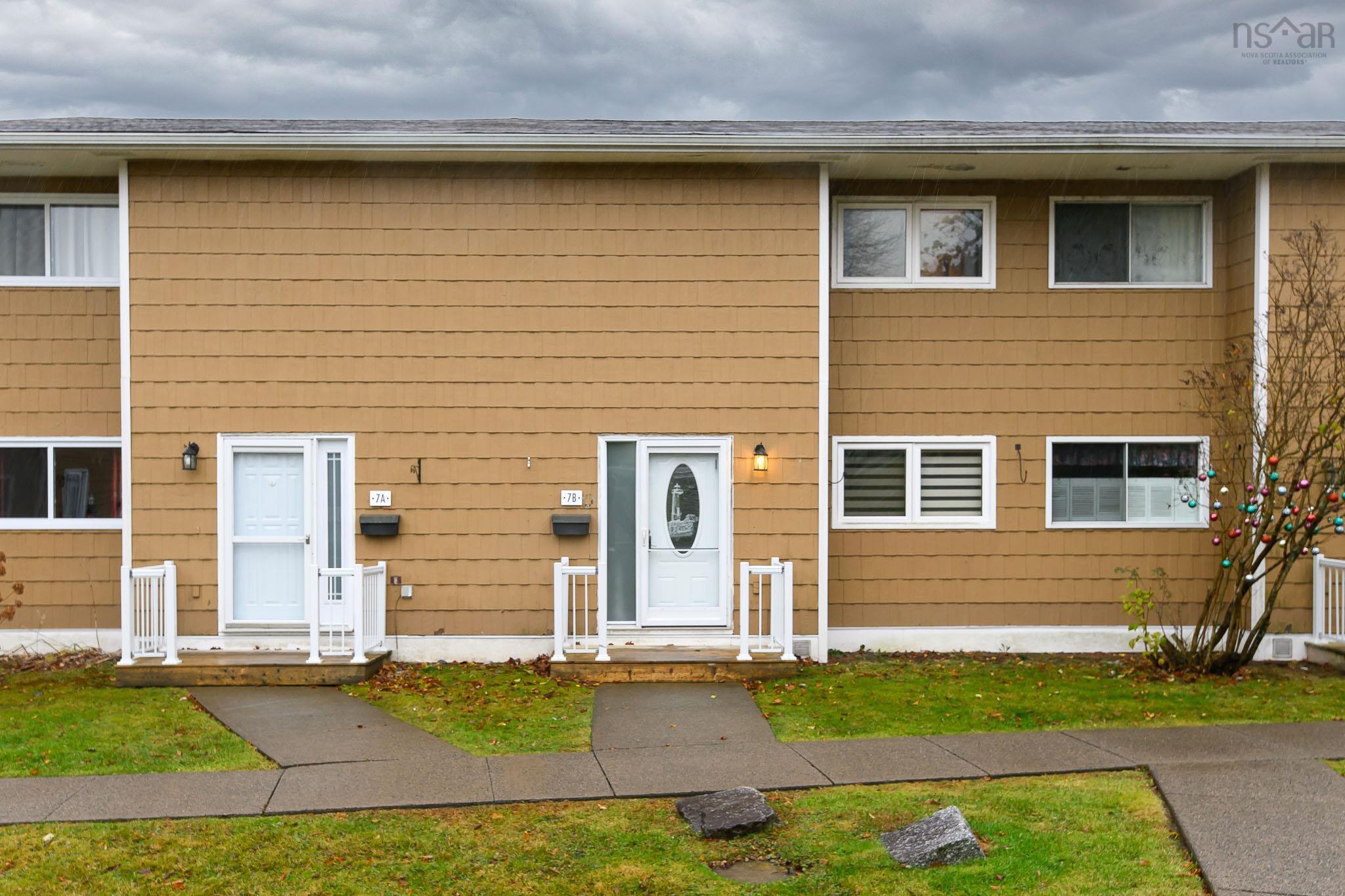 $319,000.00: 7B Arklow Drive, Dartmouth