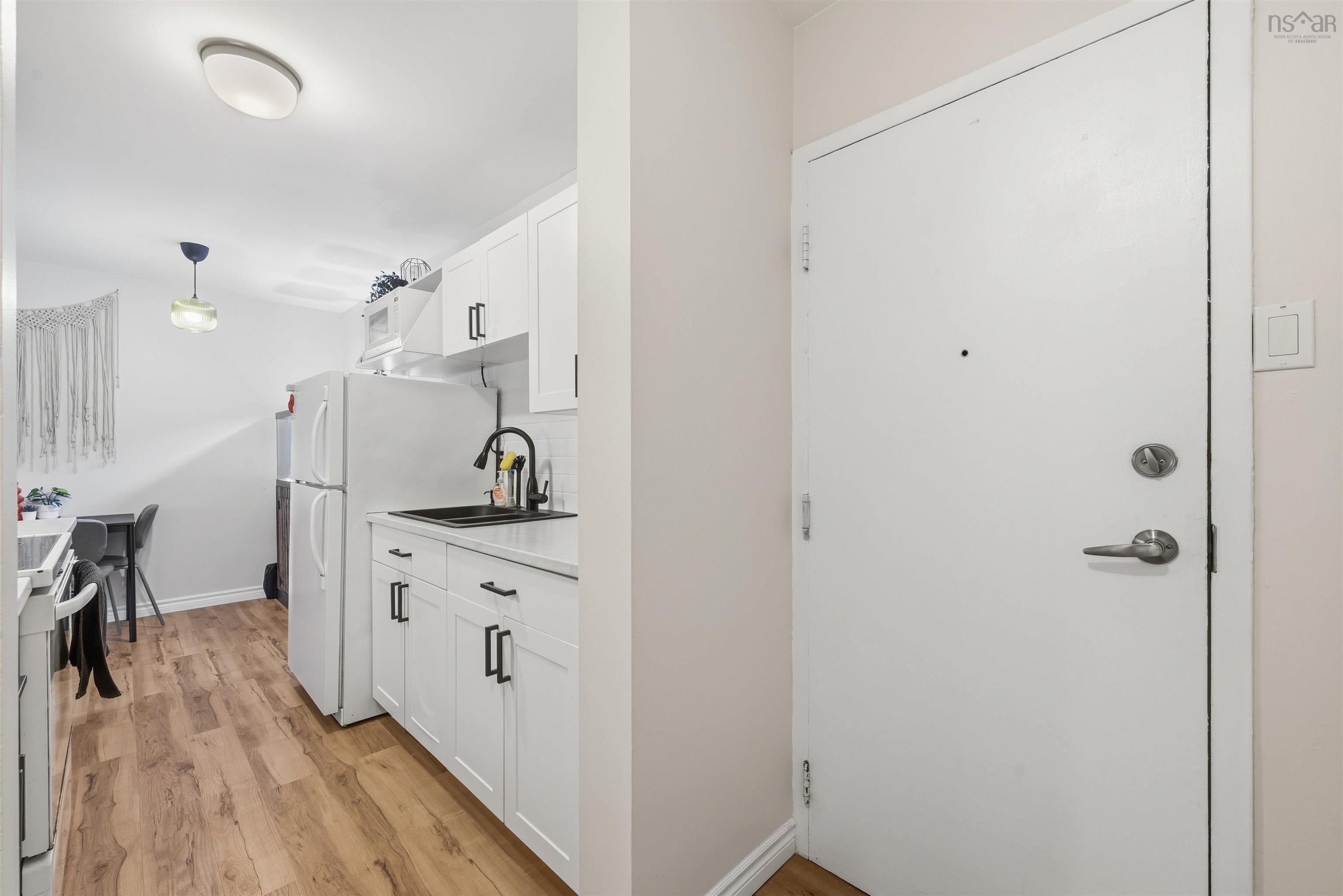 $239,900.00: 120-7 Jamieson Street, Dartmouth