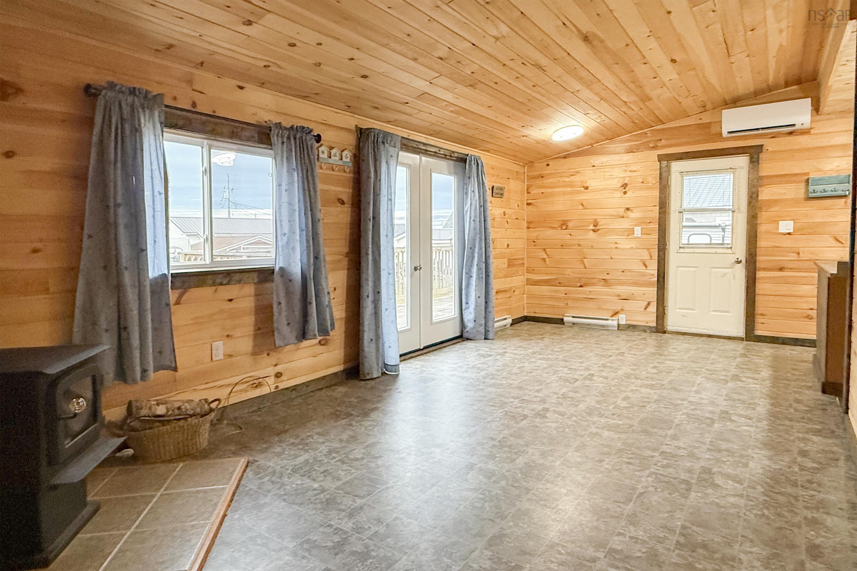 $259,900.00: 208 Jackson Point Road, Tidnish Bridge