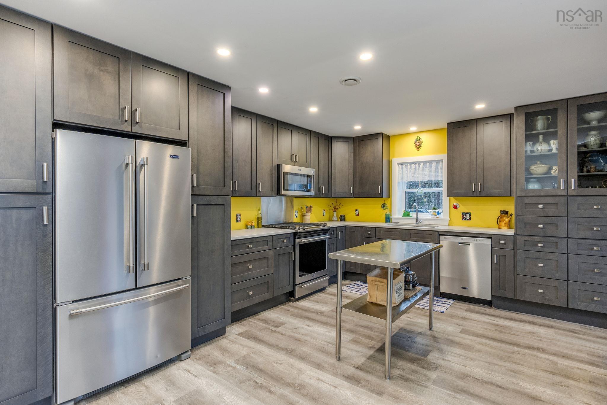 $765,000.00: 1079 Cleveland Road, Windermere