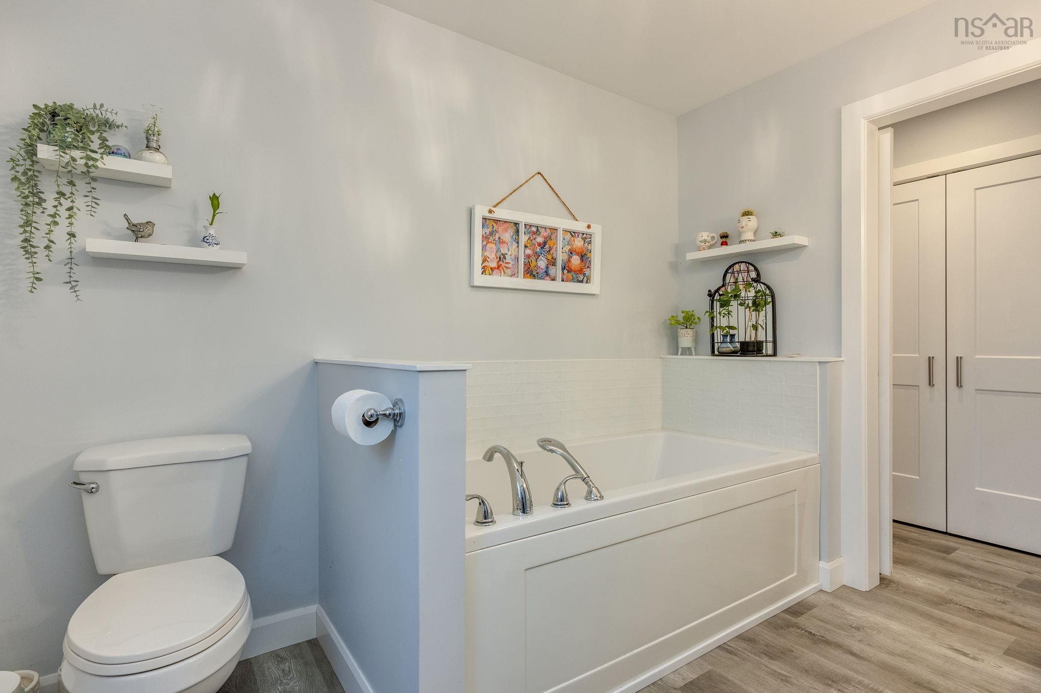 $765,000.00: 1079 Cleveland Road, Windermere