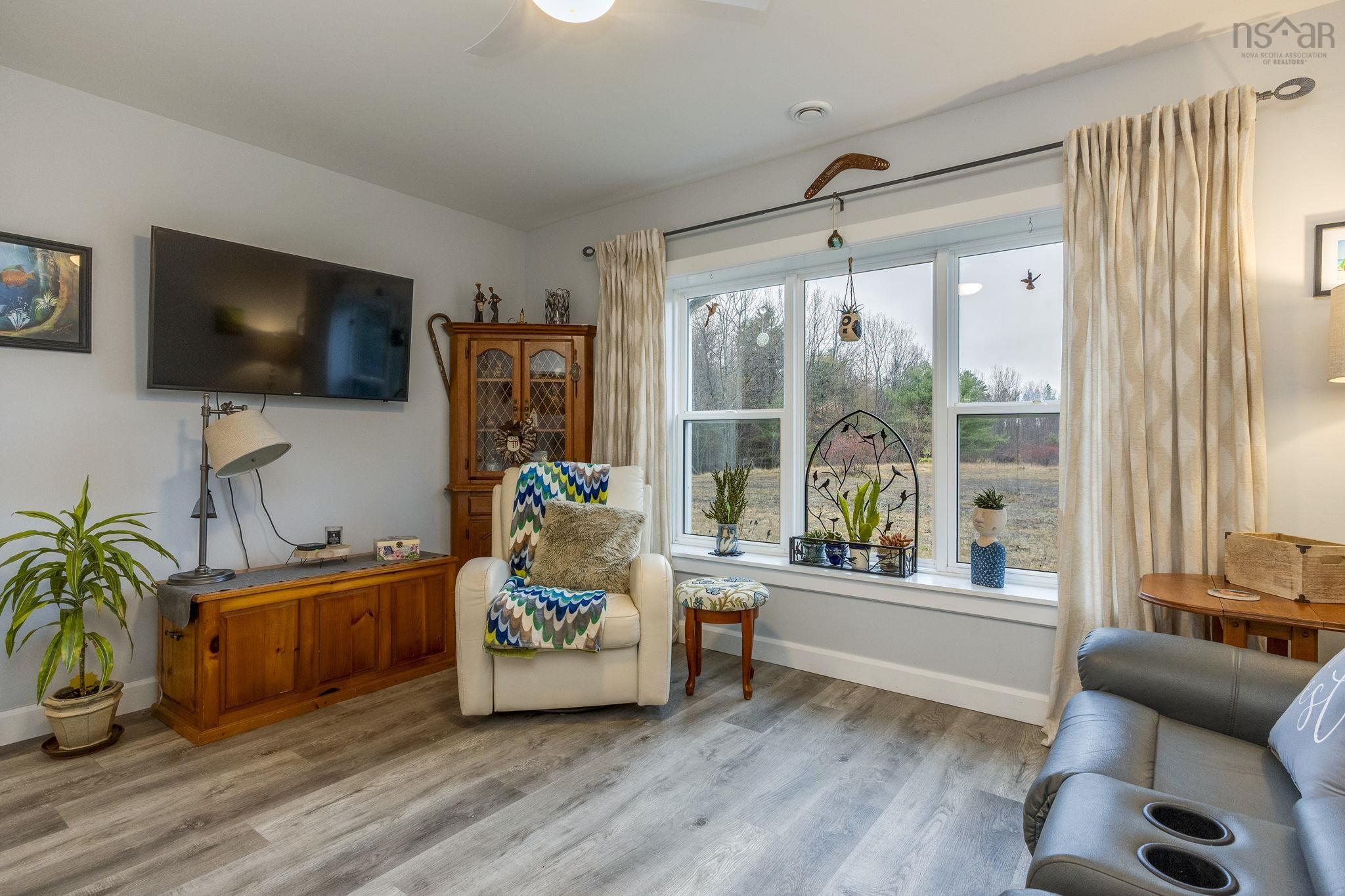 $765,000.00: 1079 Cleveland Road, Windermere