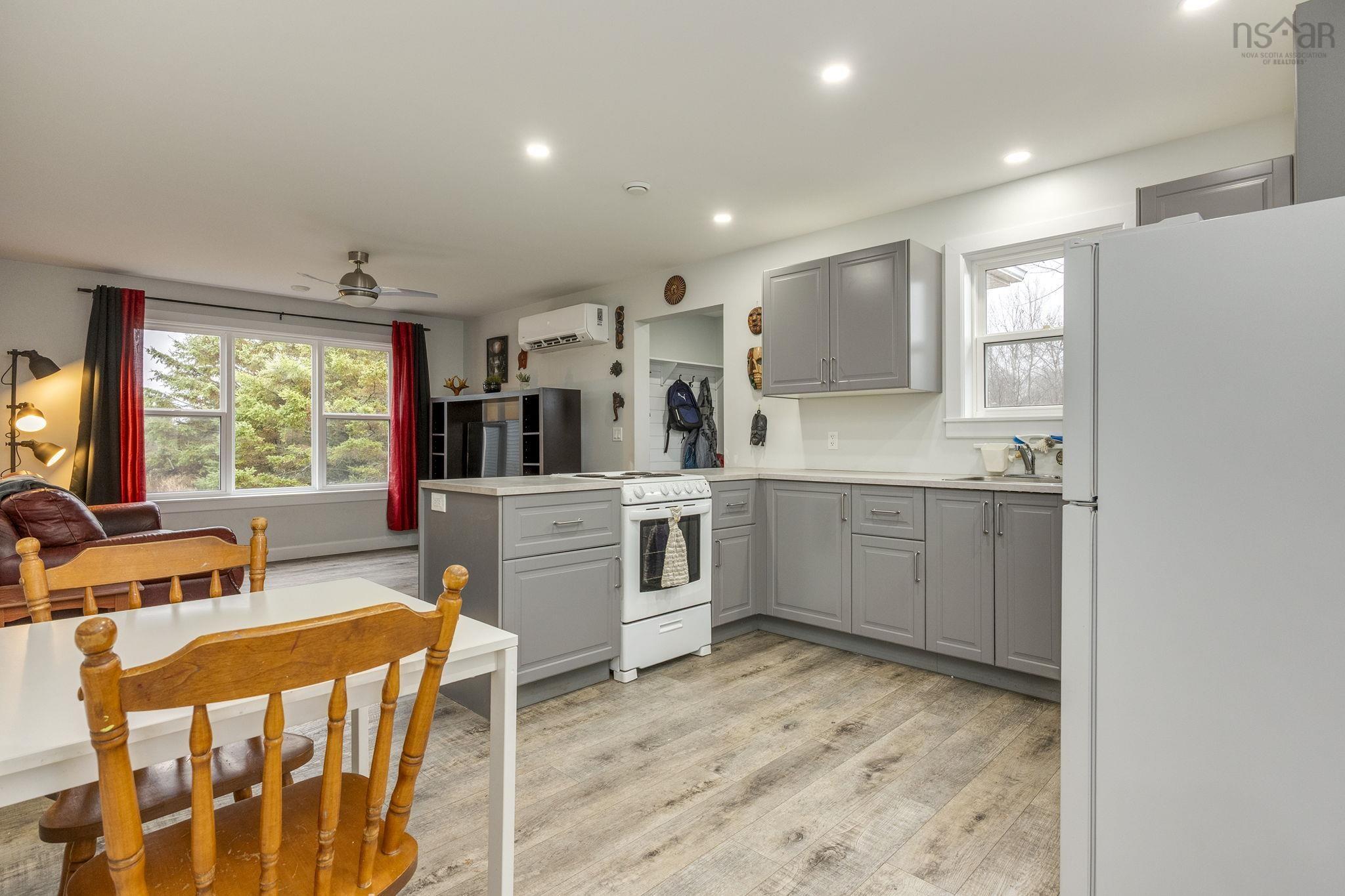 $765,000.00: 1079 Cleveland Road, Windermere