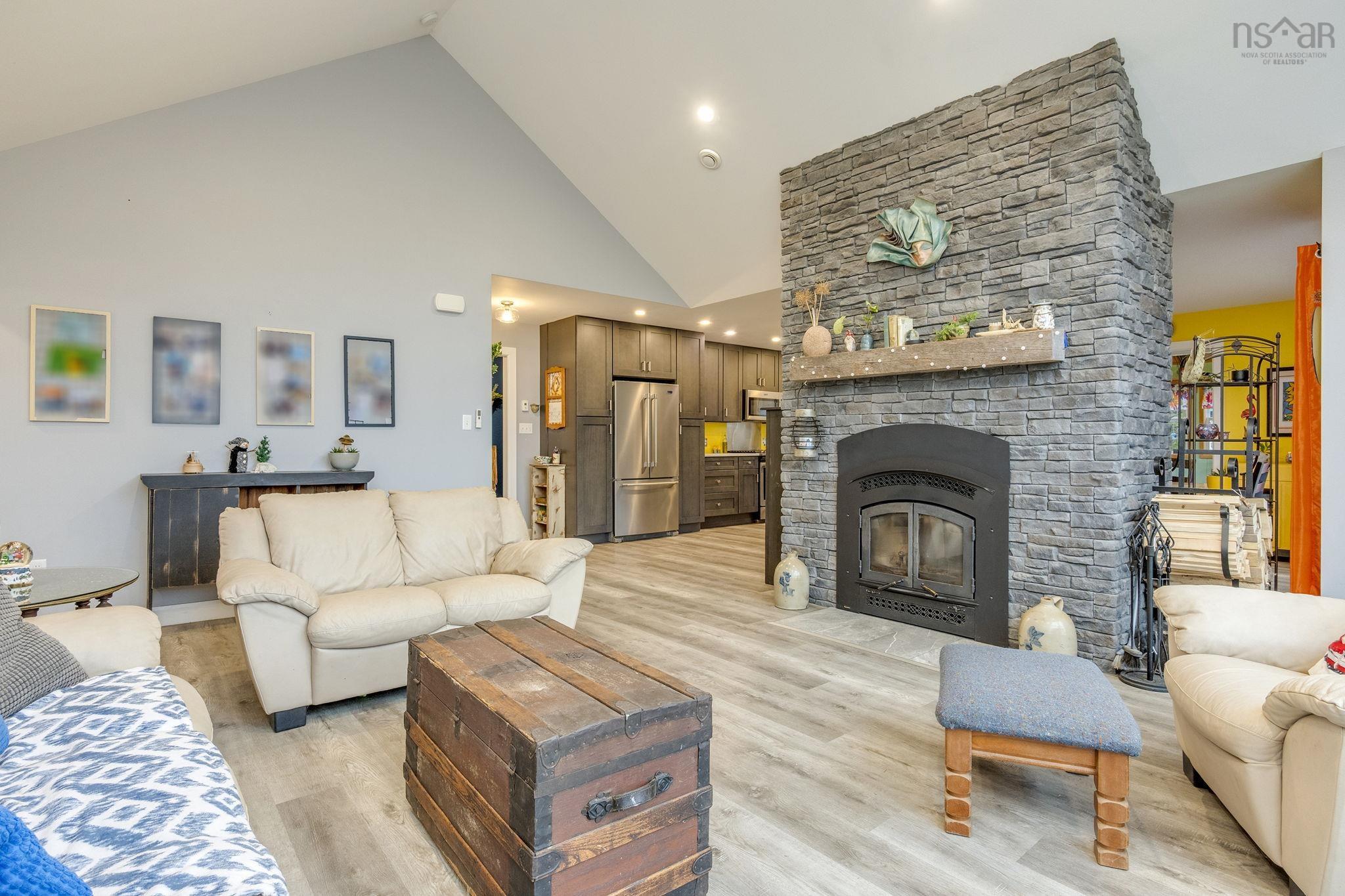 $765,000.00: 1079 Cleveland Road, Windermere