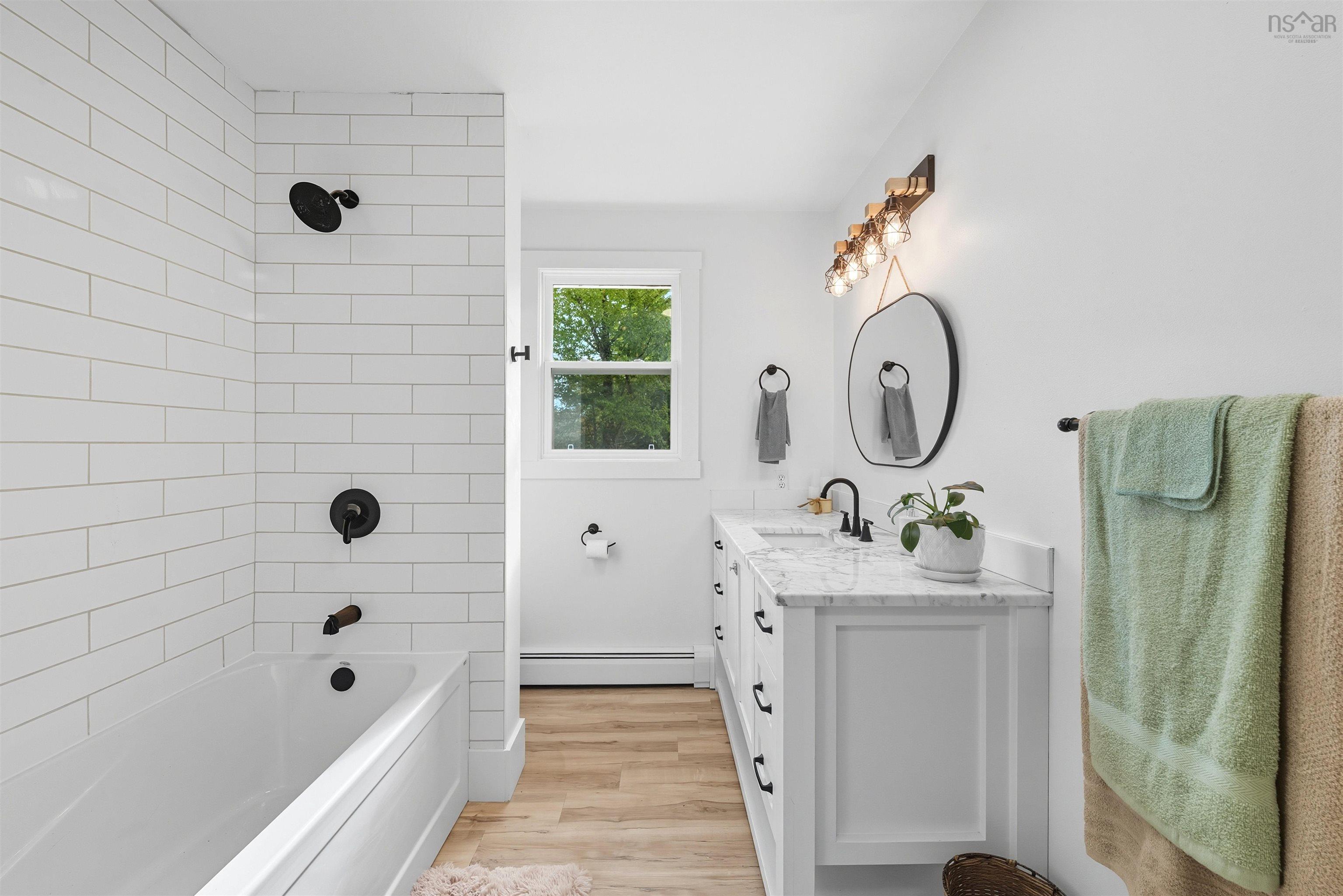 $599,900.00: 463 South Rawdon Road, Hillsvale