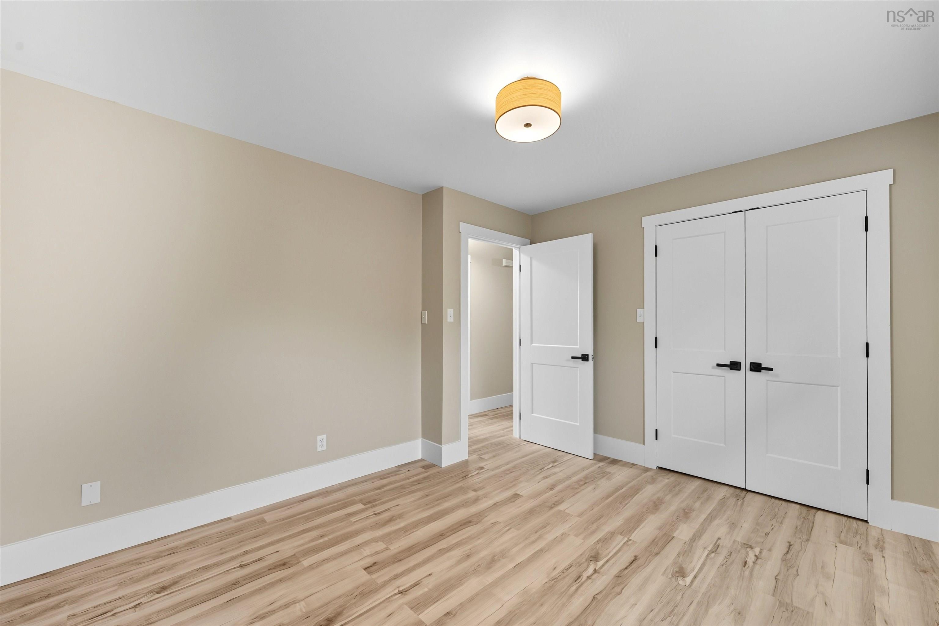 $599,900.00: 463 South Rawdon Road, Hillsvale