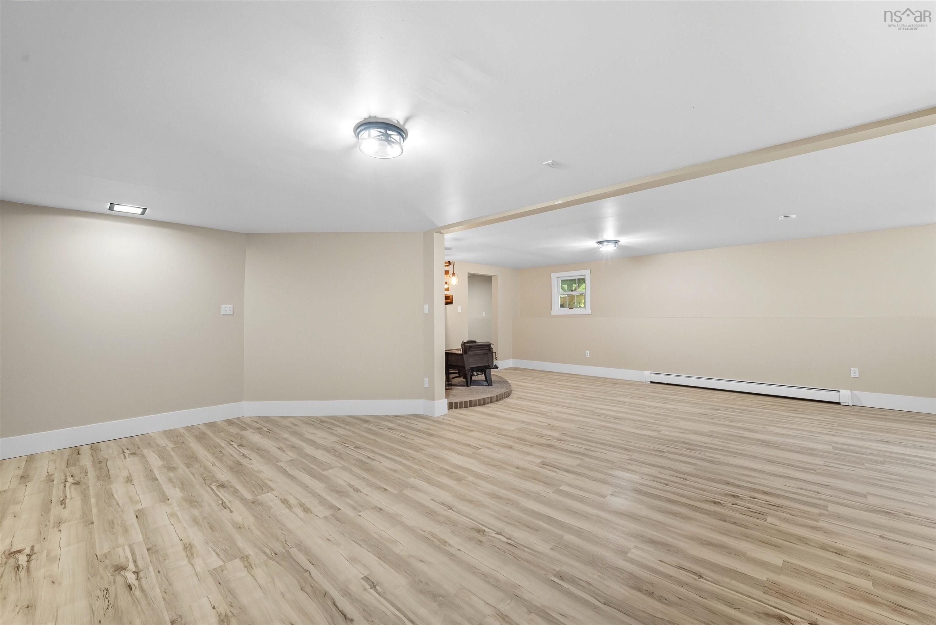 $599,900.00: 463 South Rawdon Road, Hillsvale