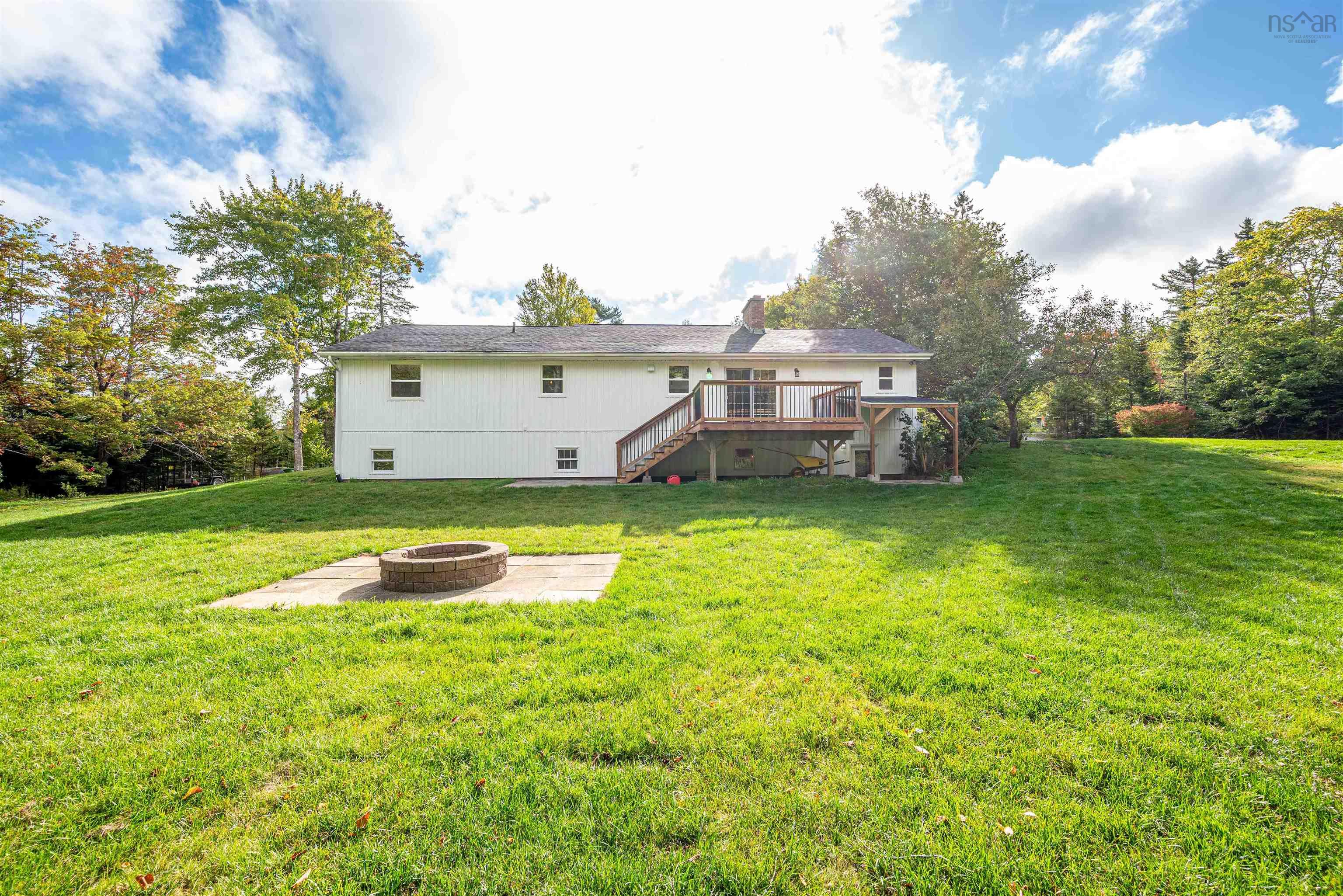 $599,900.00: 463 South Rawdon Road, Hillsvale