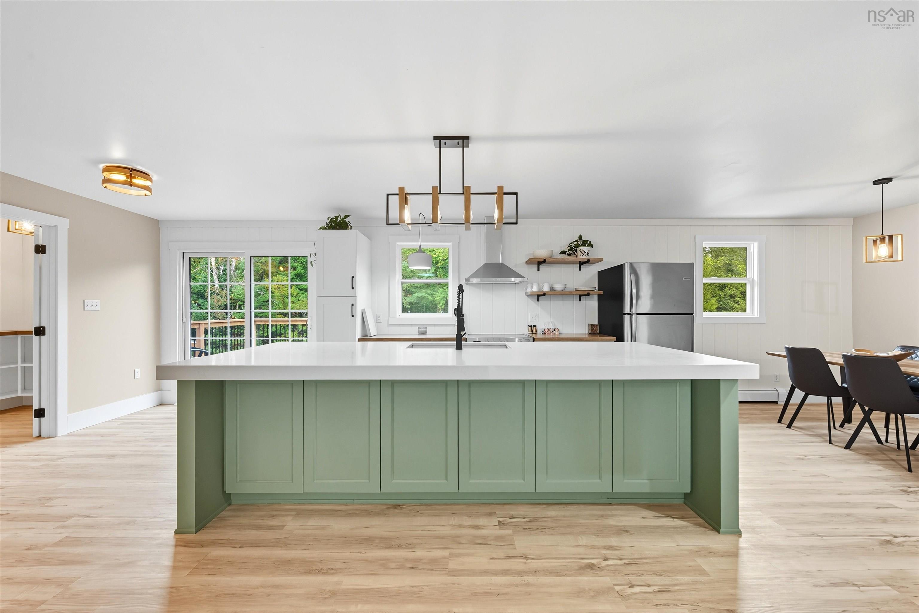 $599,900.00: 463 South Rawdon Road, Hillsvale