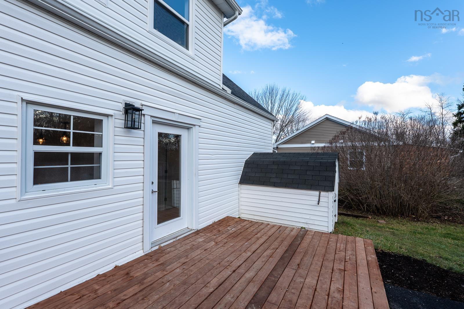 $641,999.00: 14096 Highway 1, Hants Border