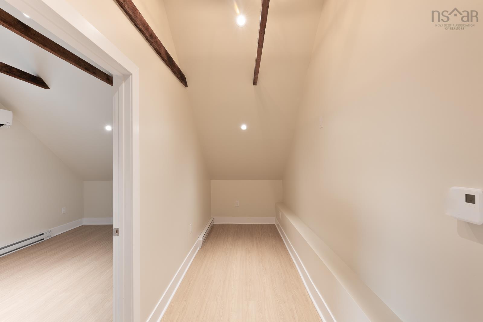 $641,999.00: 14096 Highway 1, Hants Border