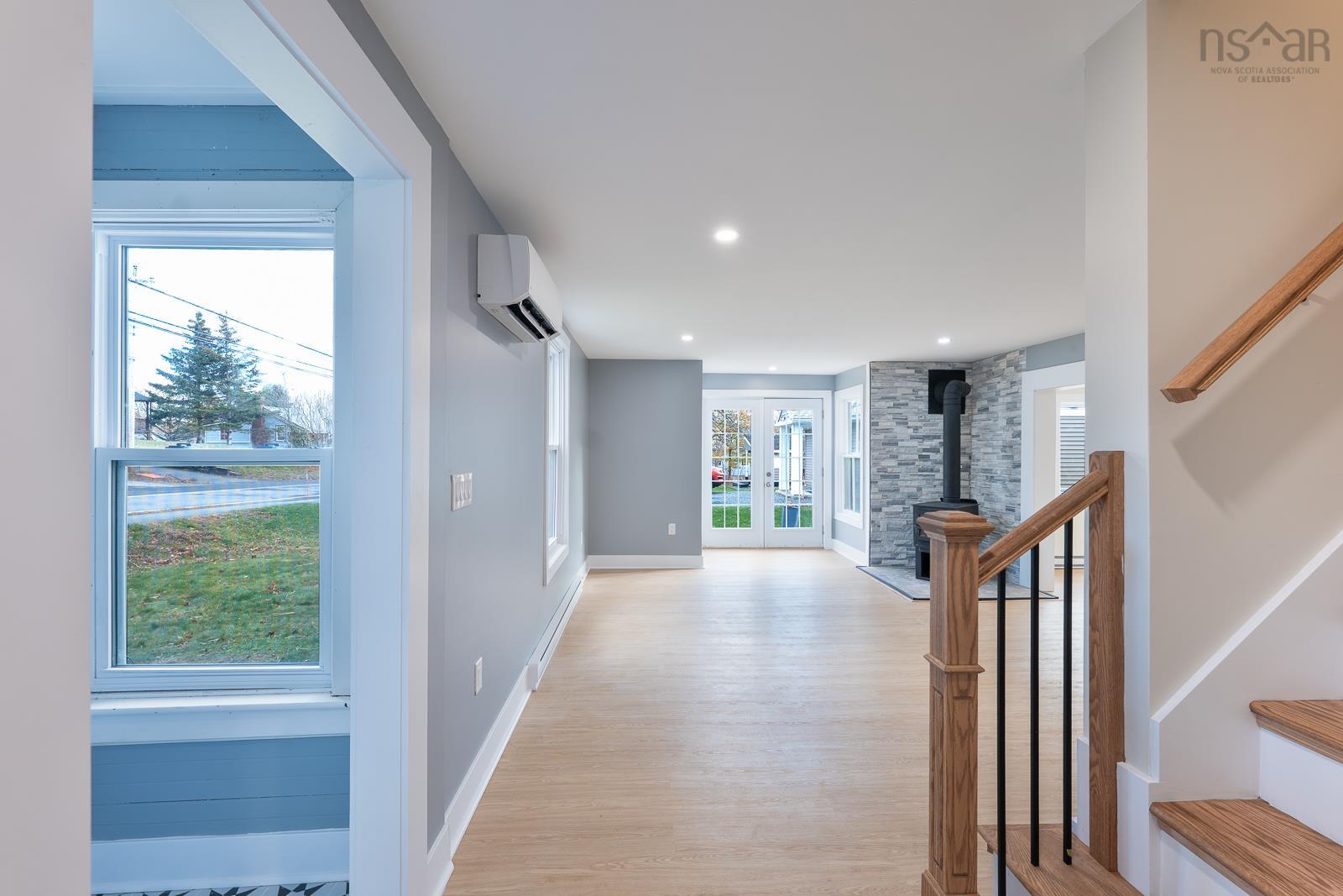 $641,999.00: 14096 Highway 1, Hants Border