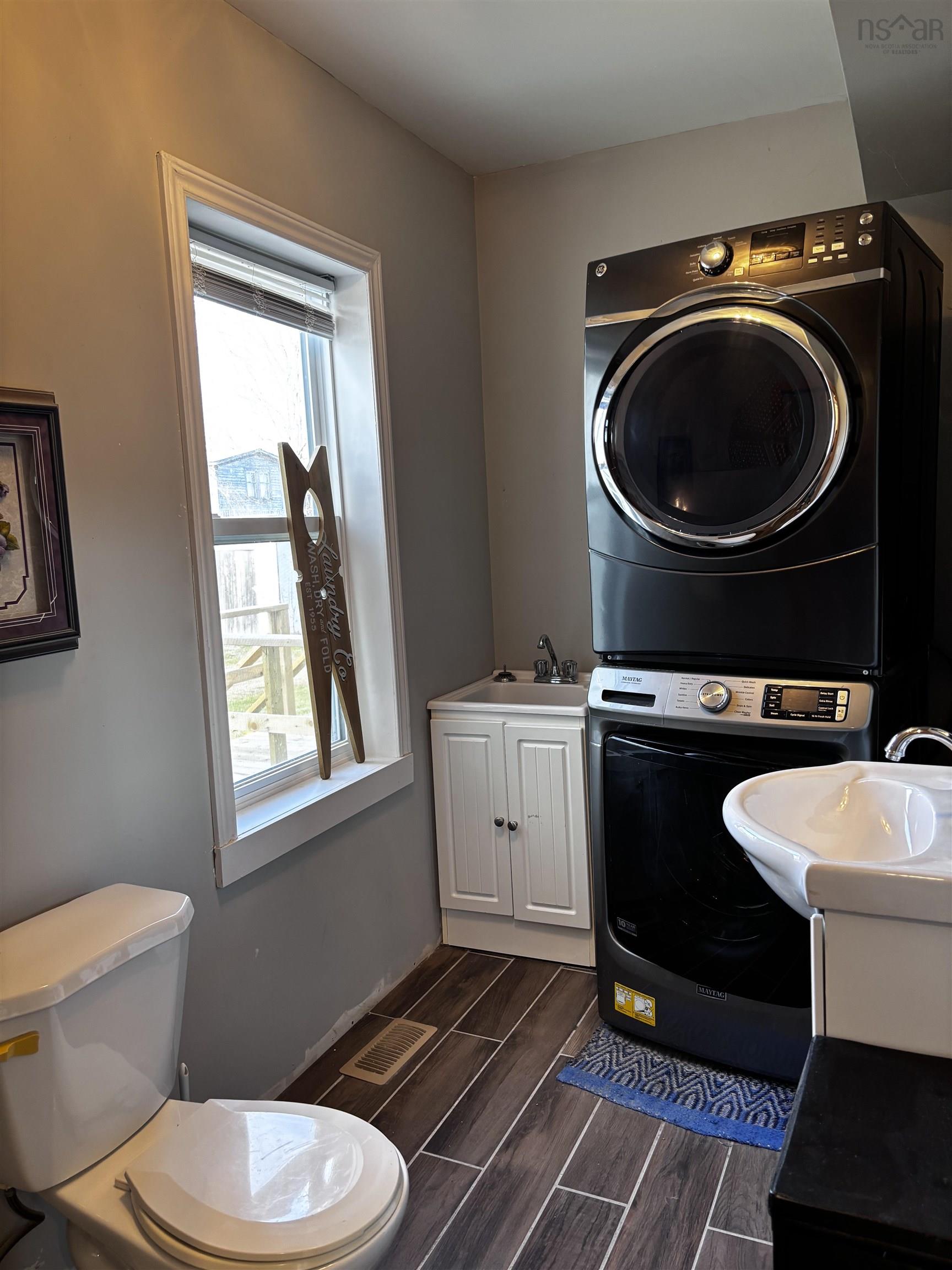 $309,000.00: 55 Maple Avenue, Bass River