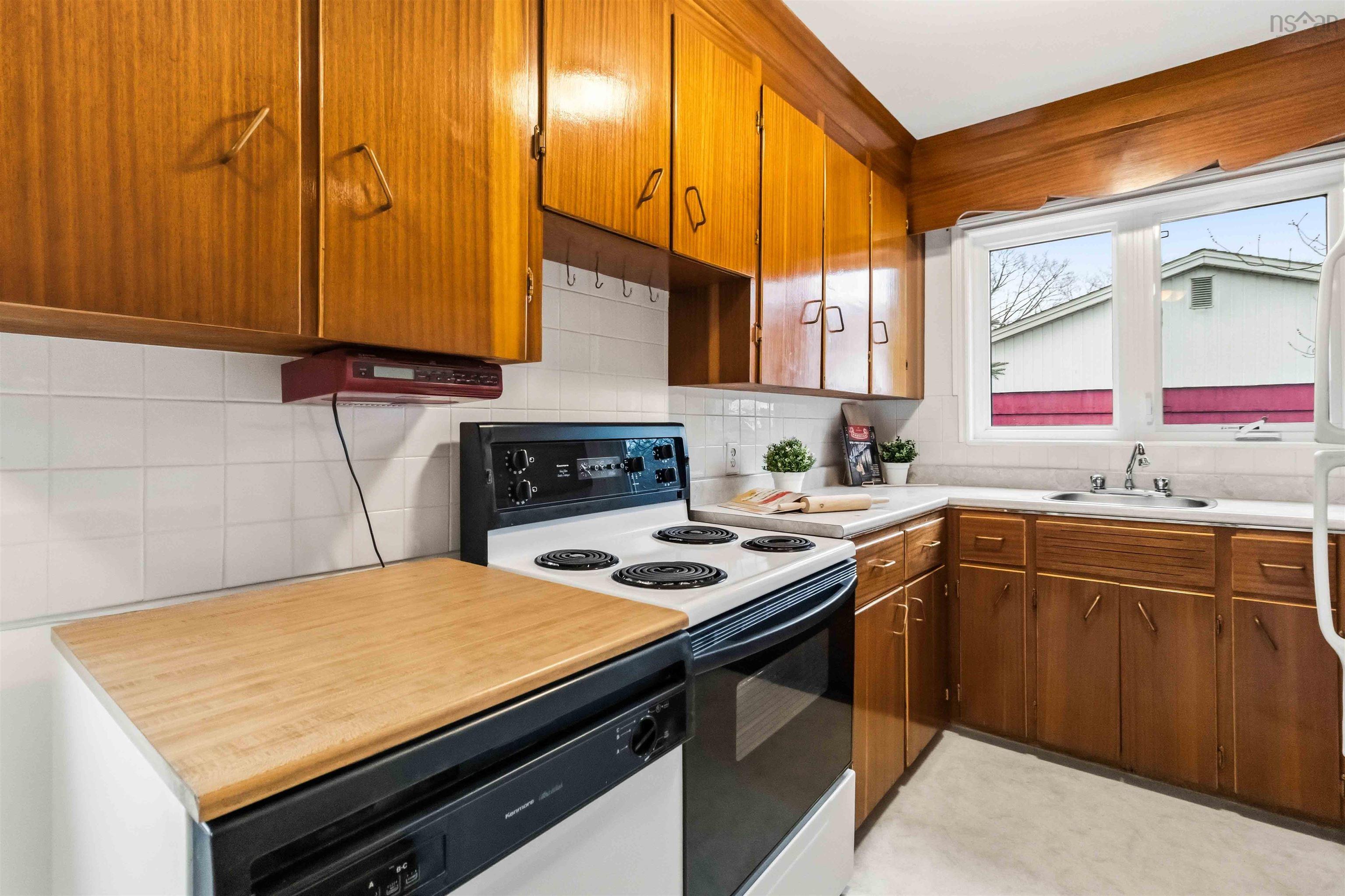 12 Belvedere Drive, Lower Sackville, NS (MLS 202528723)