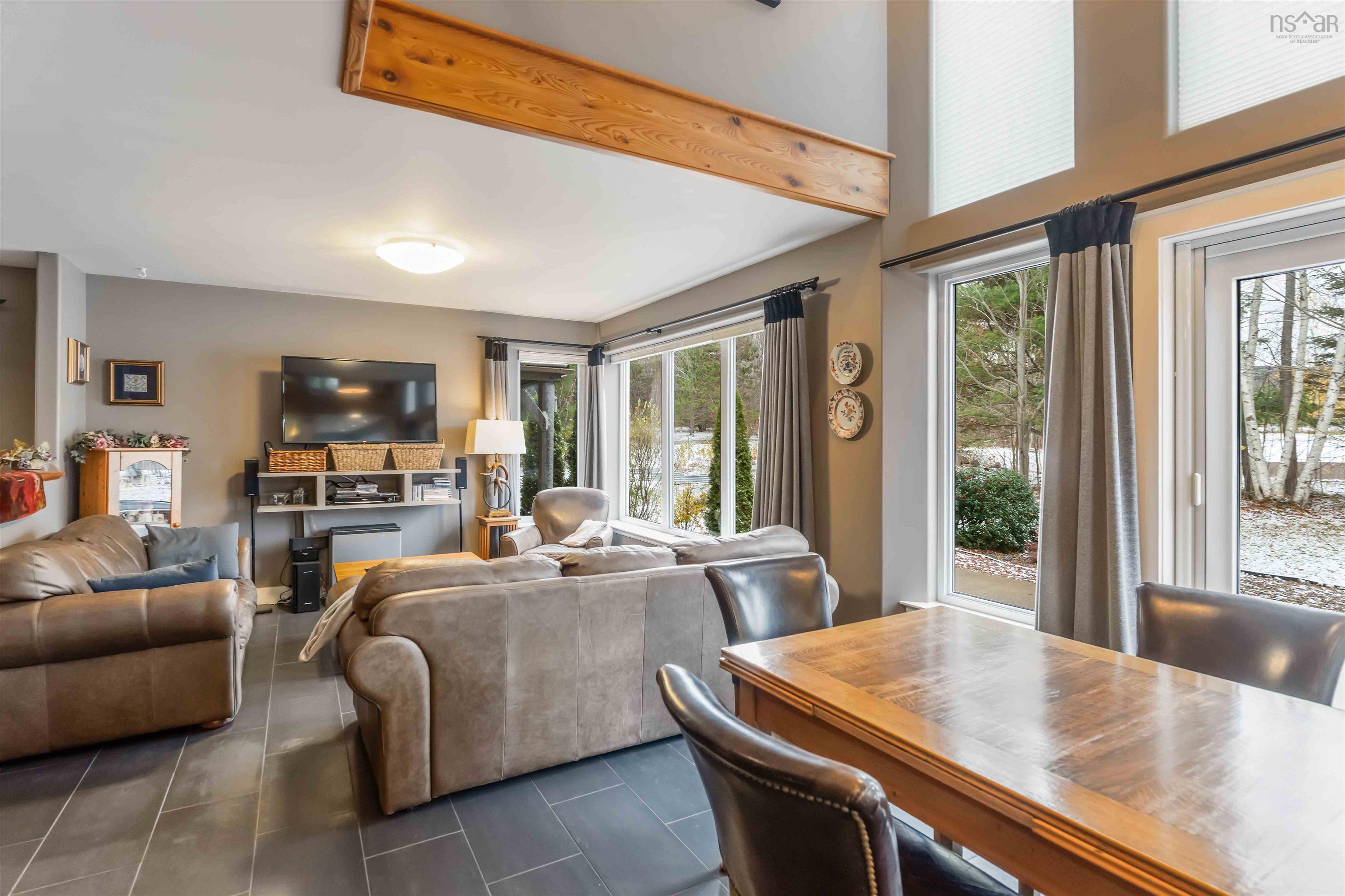 $1,247,000.00: 822 Cleveland Road, Windermere