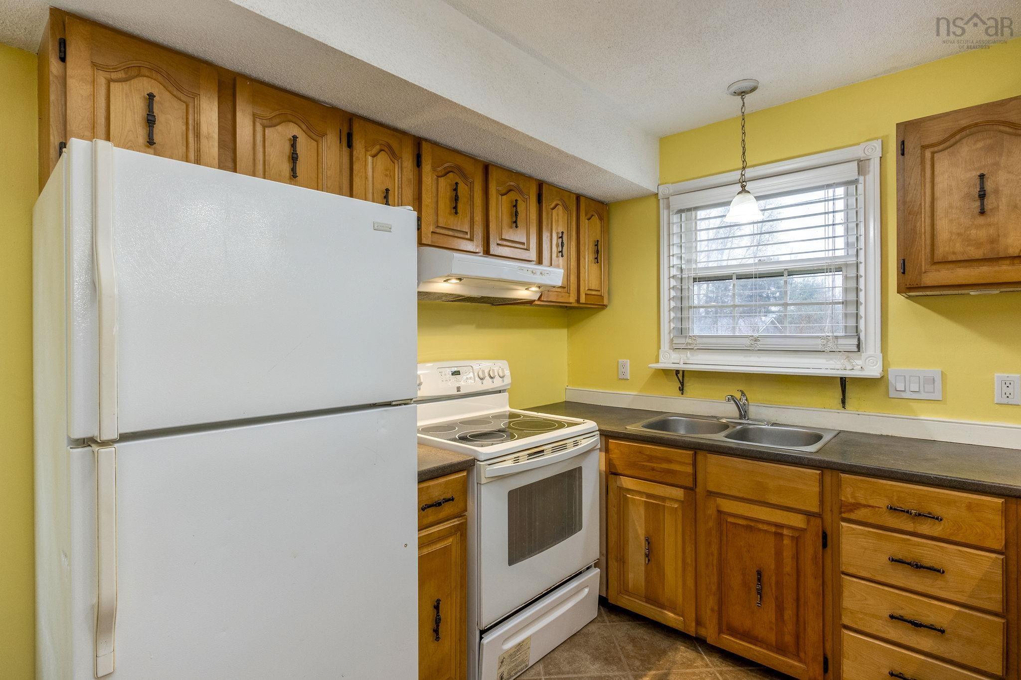 $399,000.00: 990 Mary Avenue, Centreville