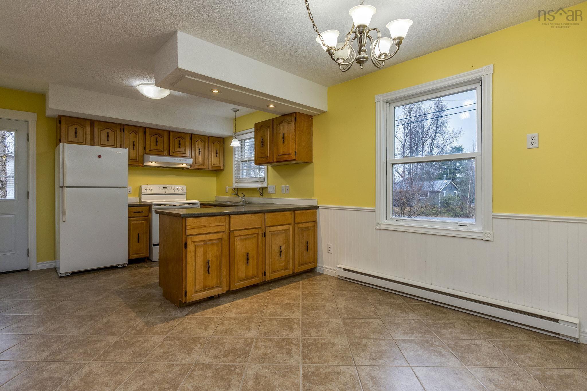 $399,000.00: 990 Mary Avenue, Centreville