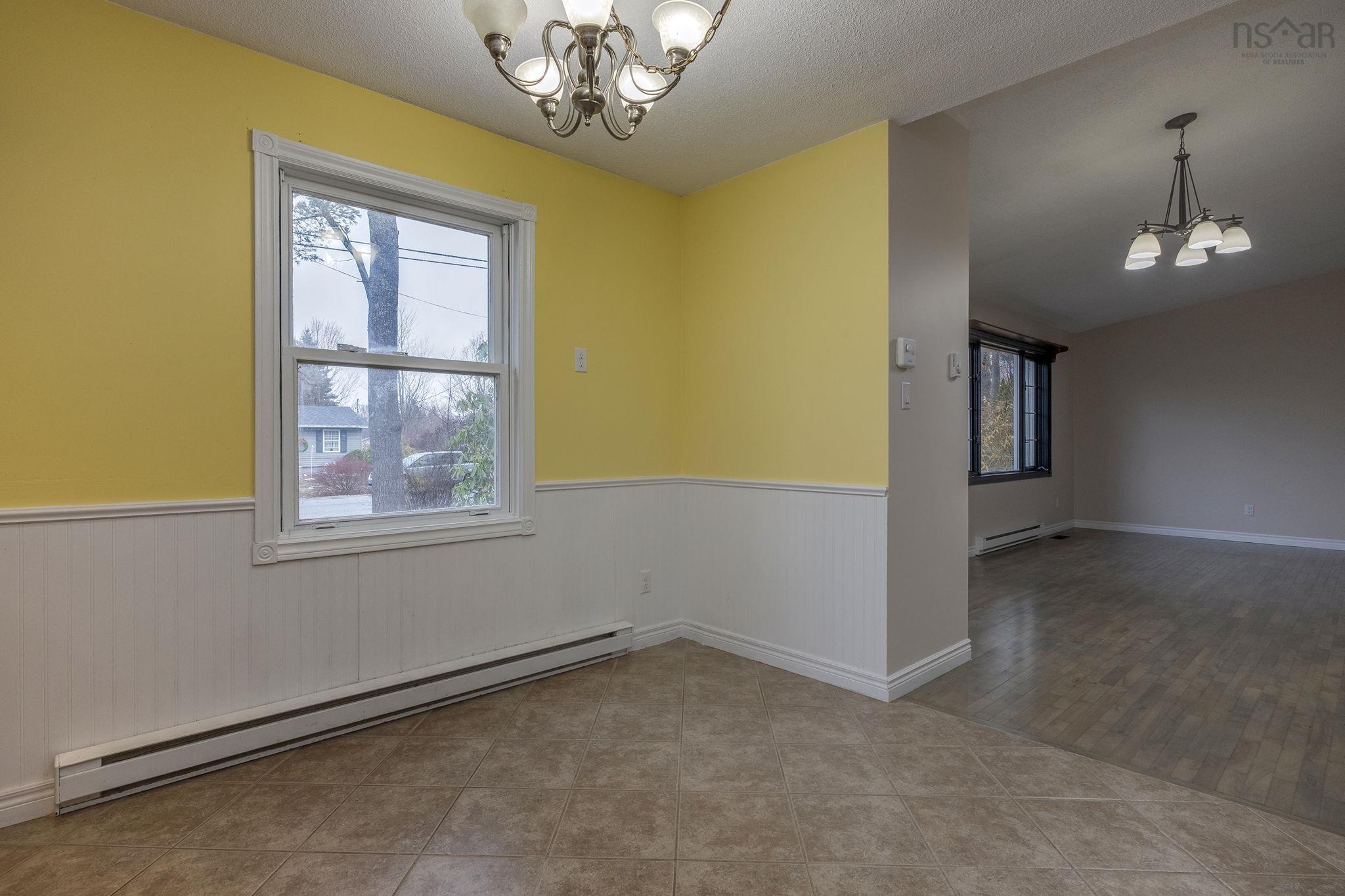 $399,000.00: 990 Mary Avenue, Centreville