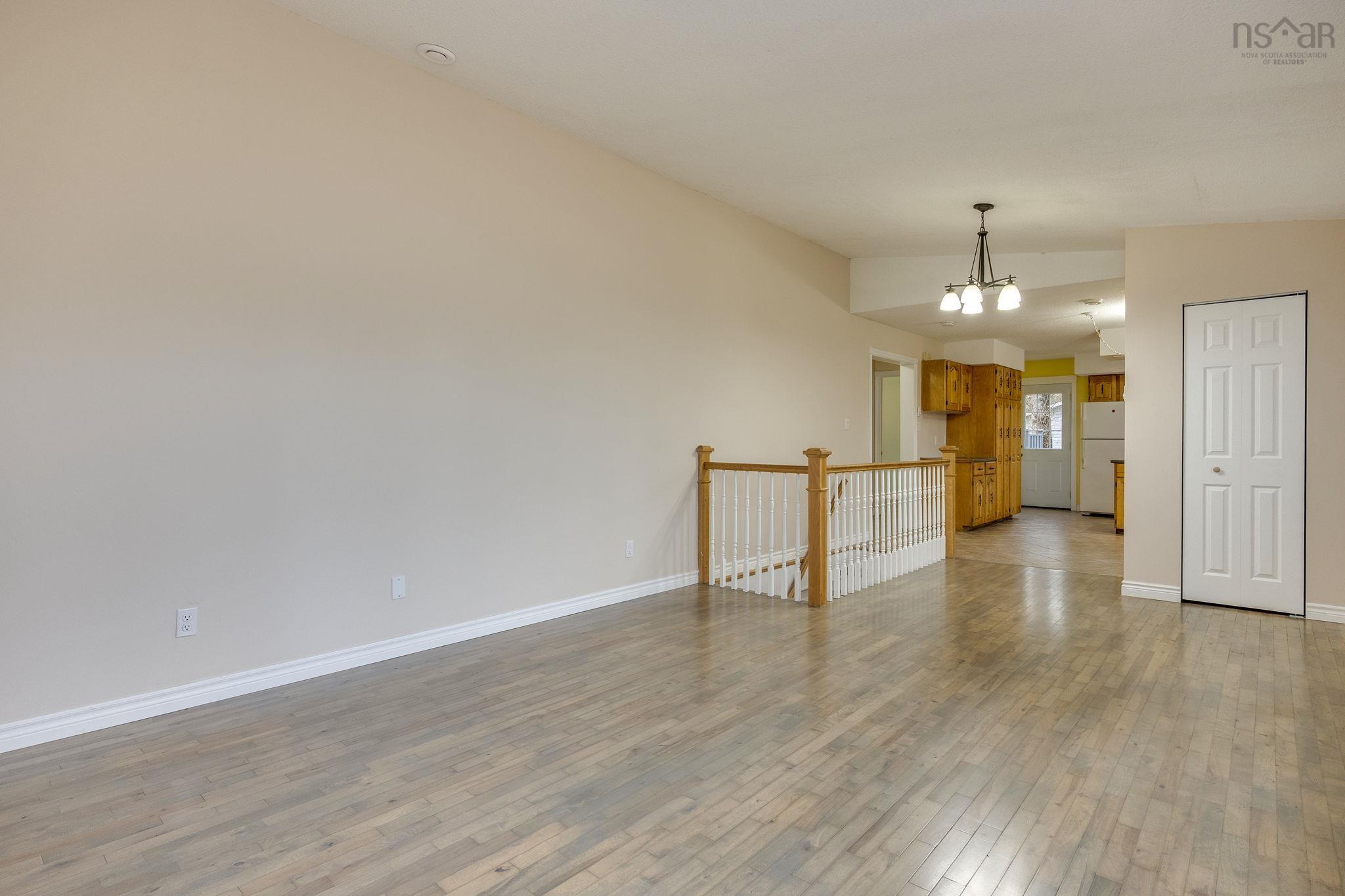 $399,000.00: 990 Mary Avenue, Centreville