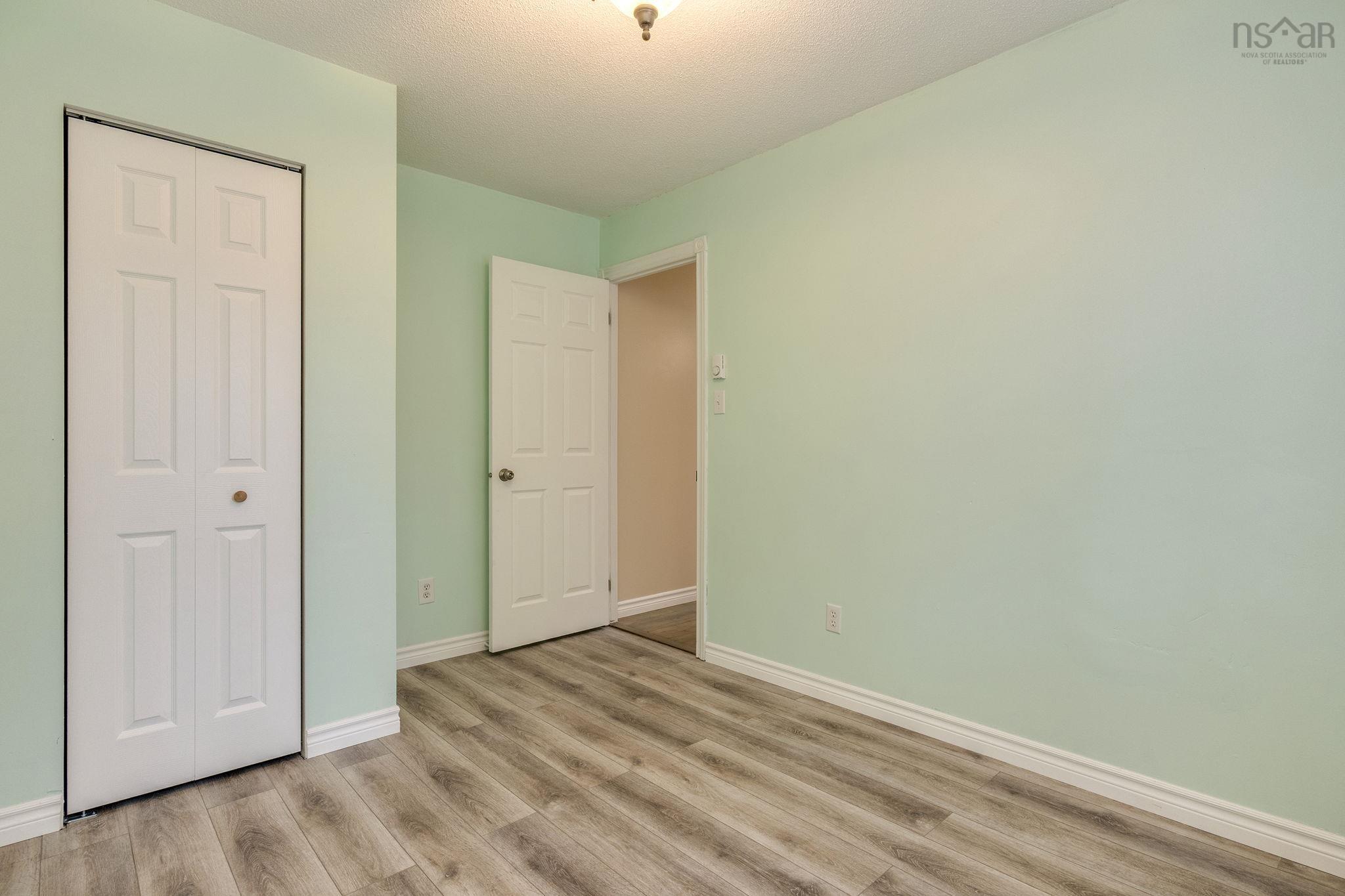 $399,000.00: 990 Mary Avenue, Centreville