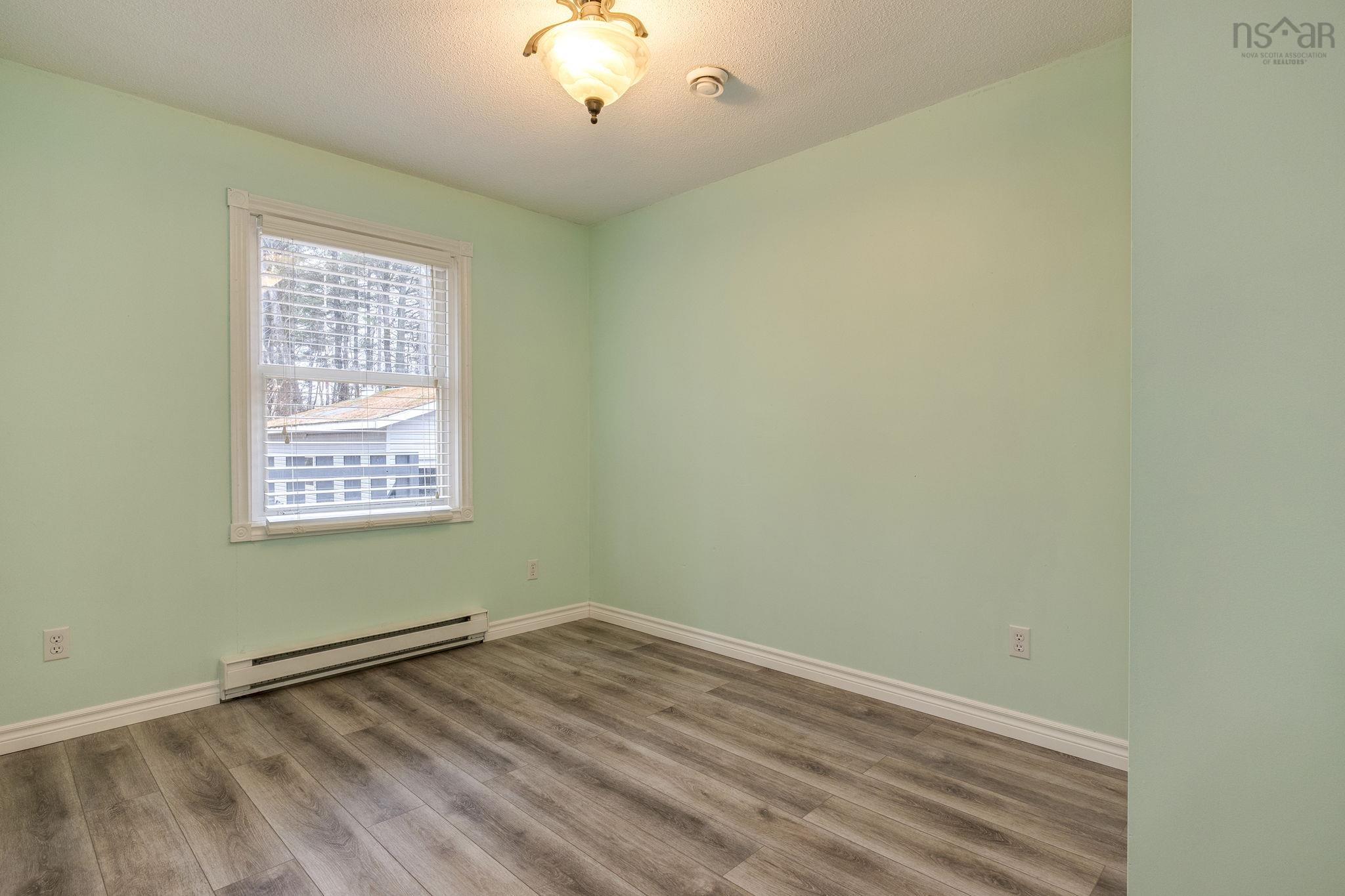 $399,000.00: 990 Mary Avenue, Centreville