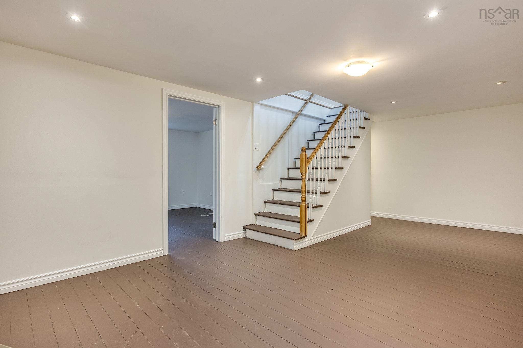 $399,000.00: 990 Mary Avenue, Centreville