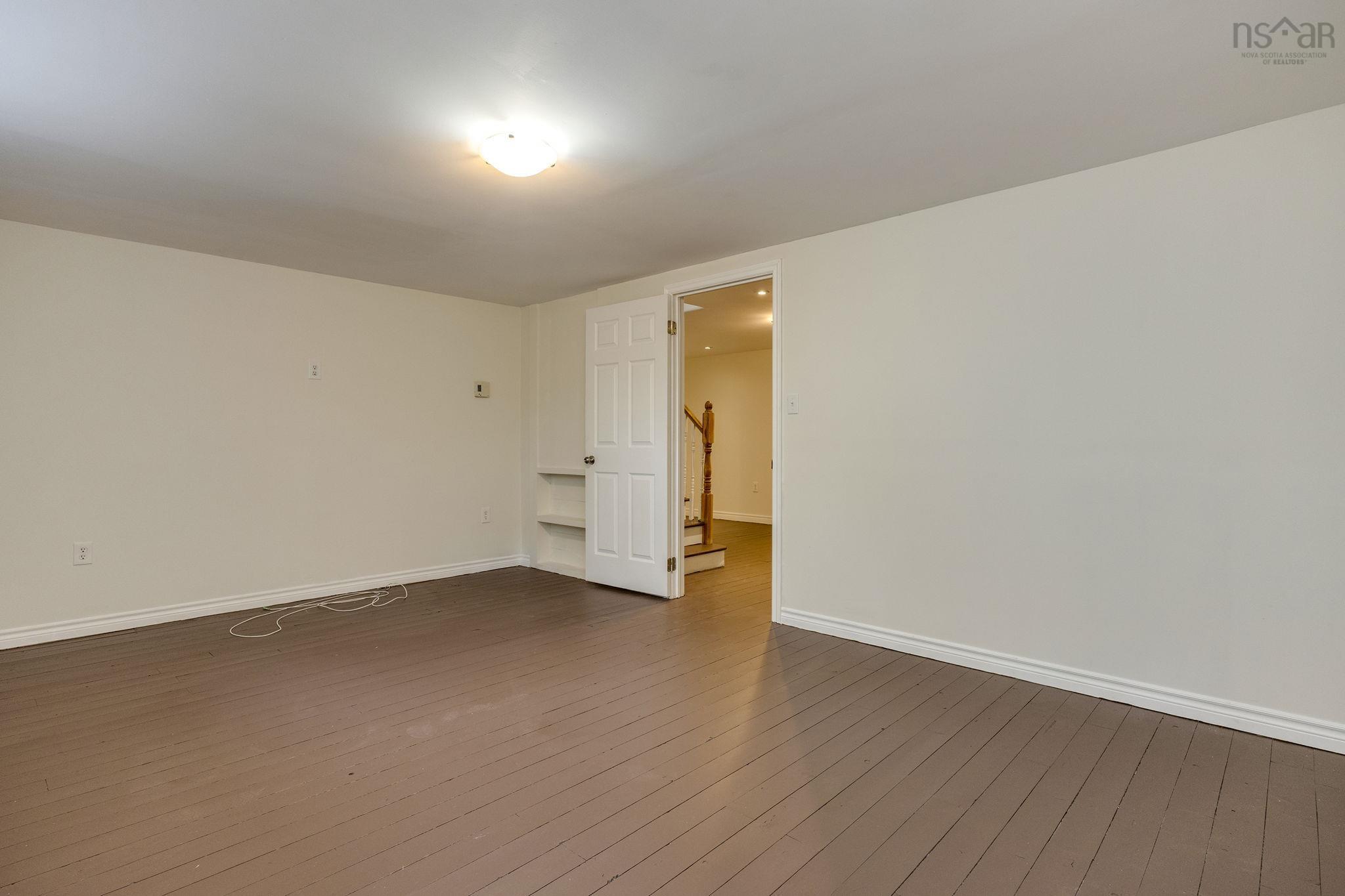 $399,000.00: 990 Mary Avenue, Centreville