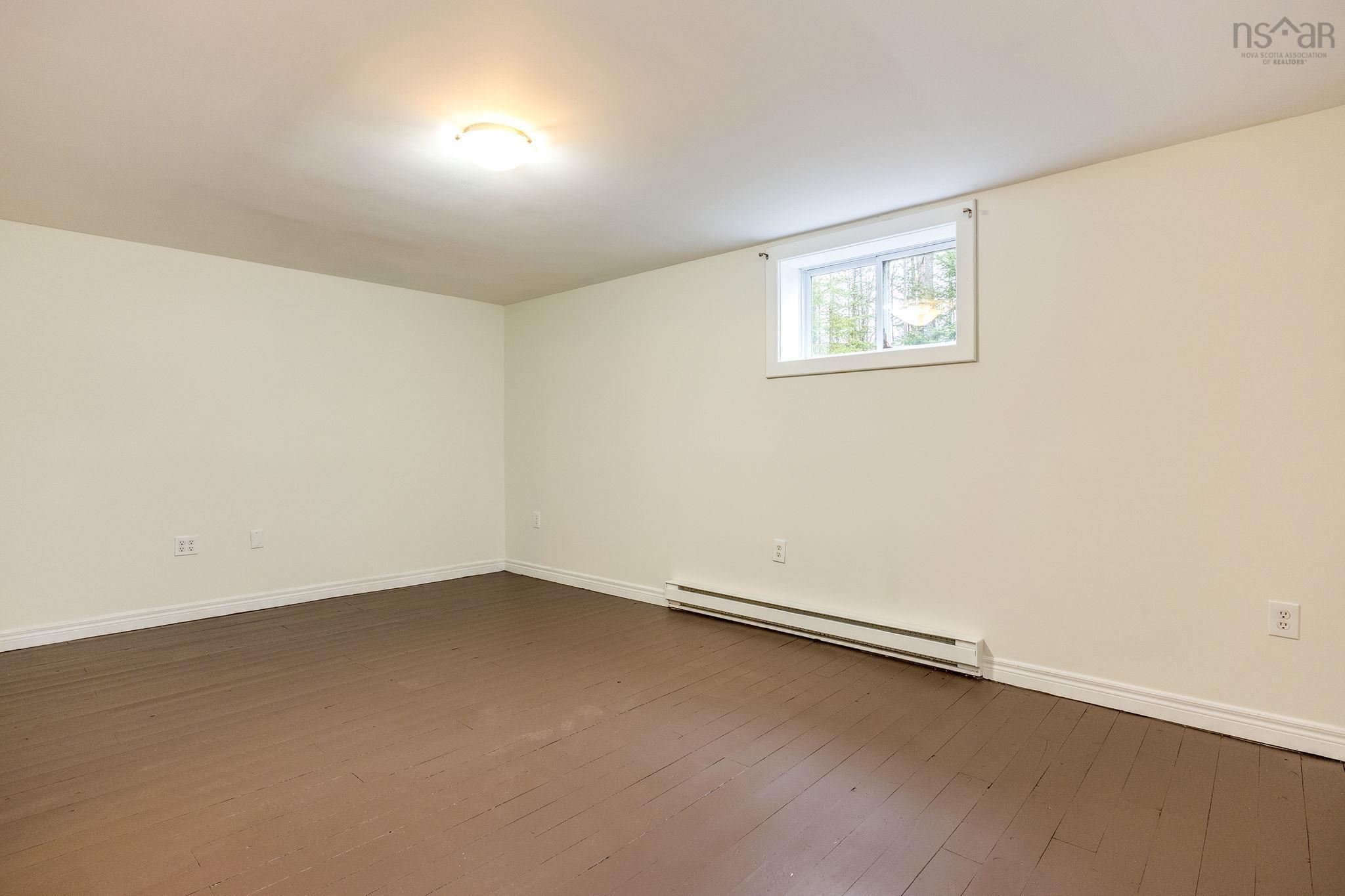 $399,000.00: 990 Mary Avenue, Centreville