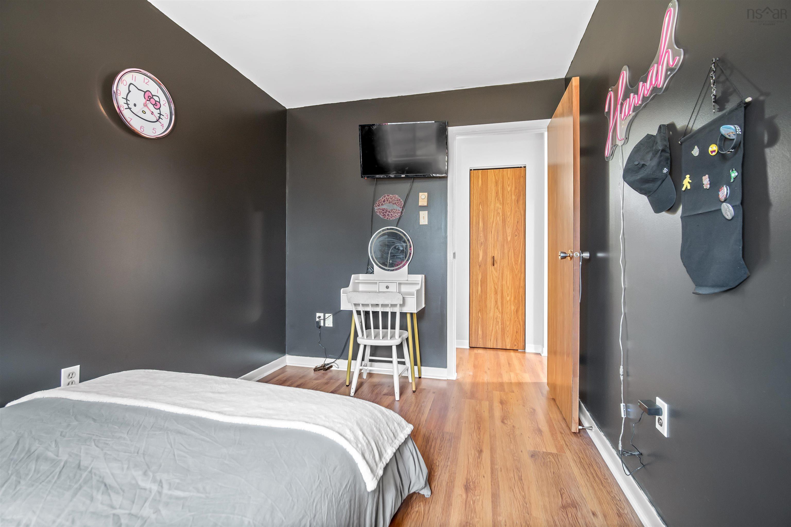 $399,000.00: 7 Londra Court, Dartmouth