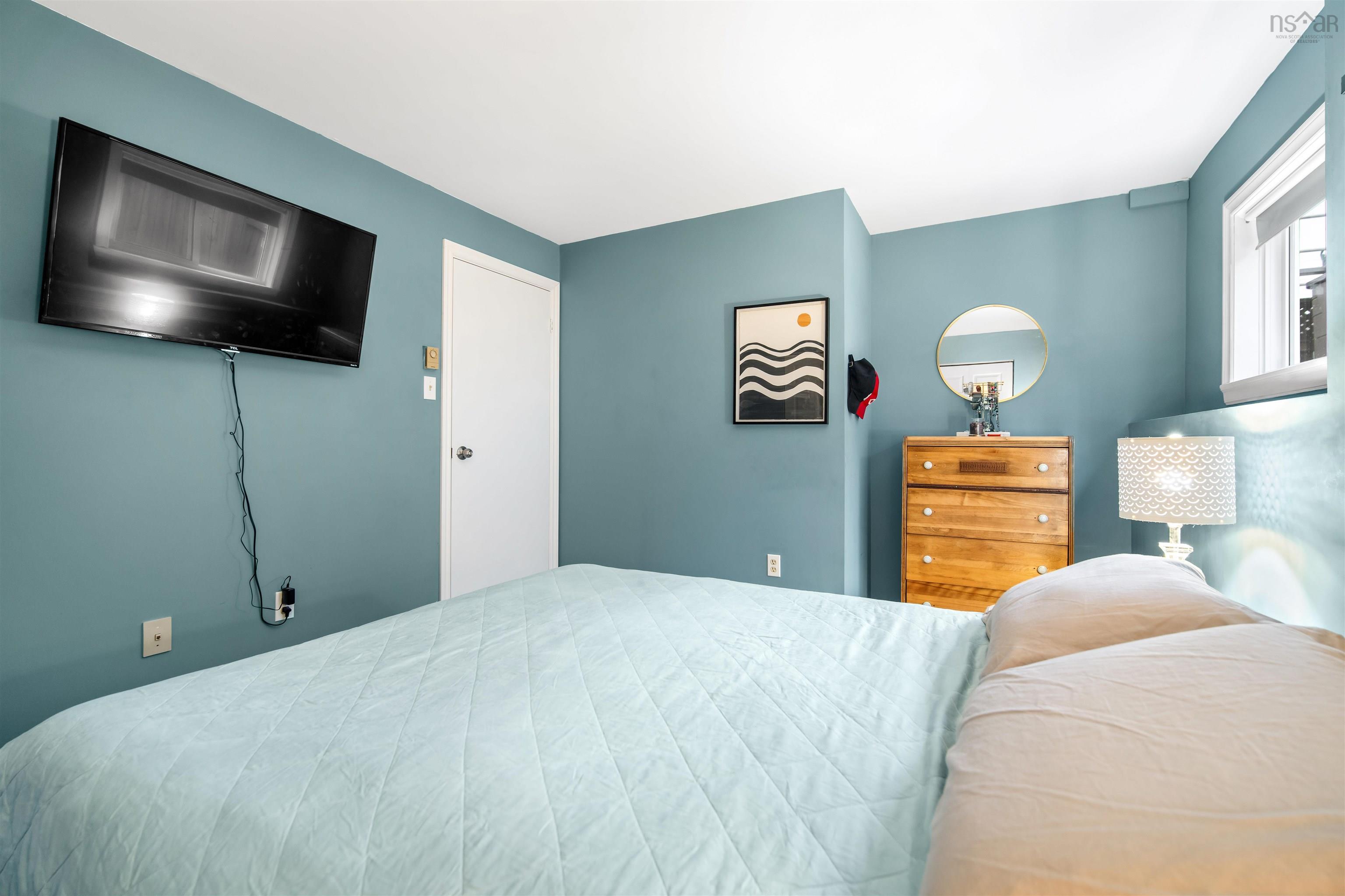 $399,000.00: 7 Londra Court, Dartmouth