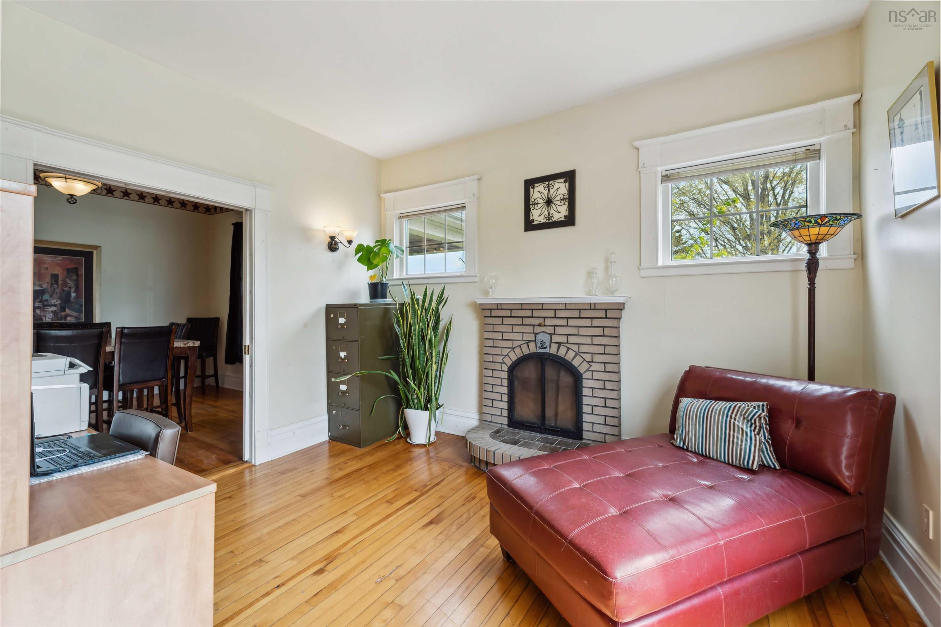 $599,900.00: 14019 Highway 1, Hants Border