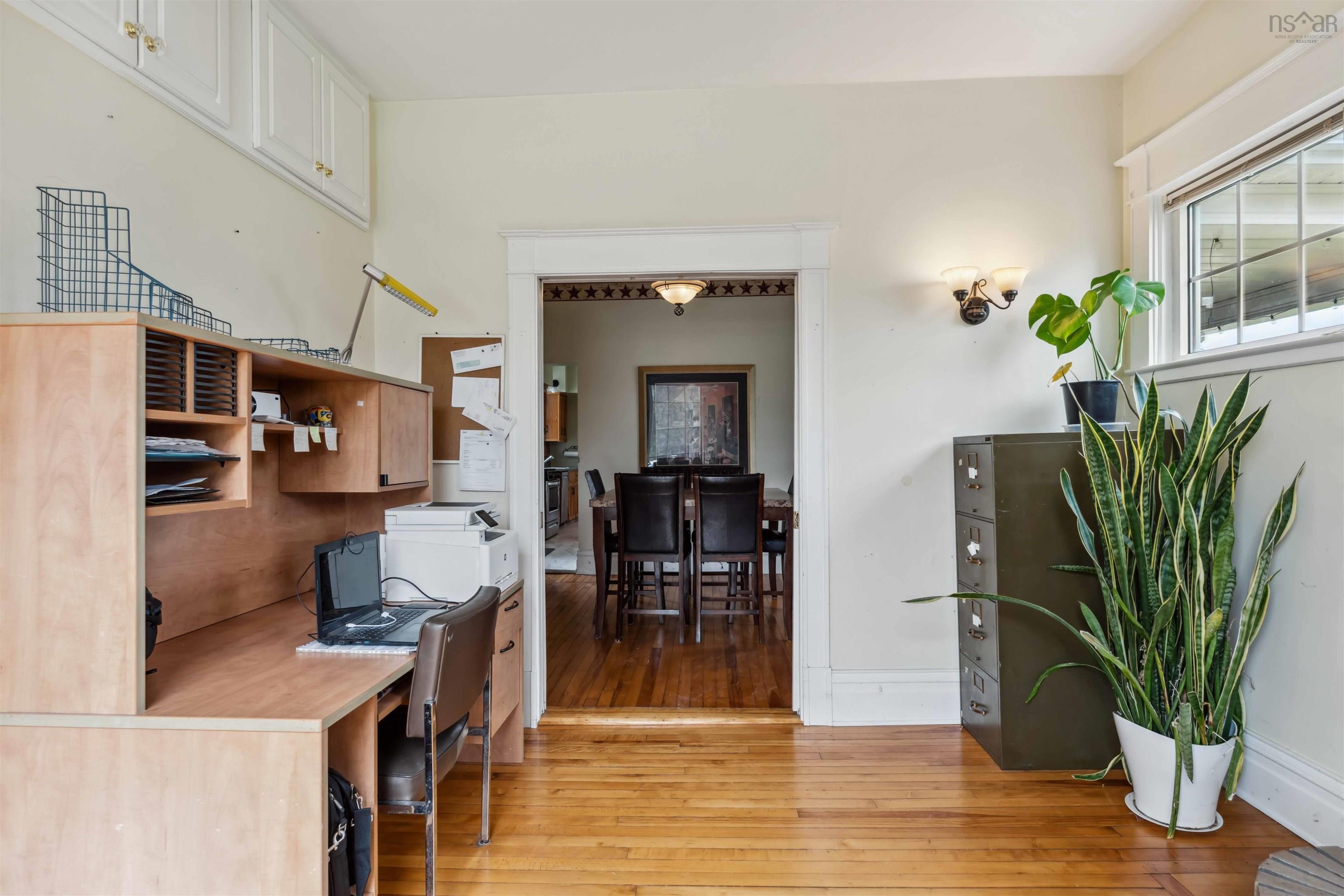 $599,900.00: 14019 Highway 1, Hants Border