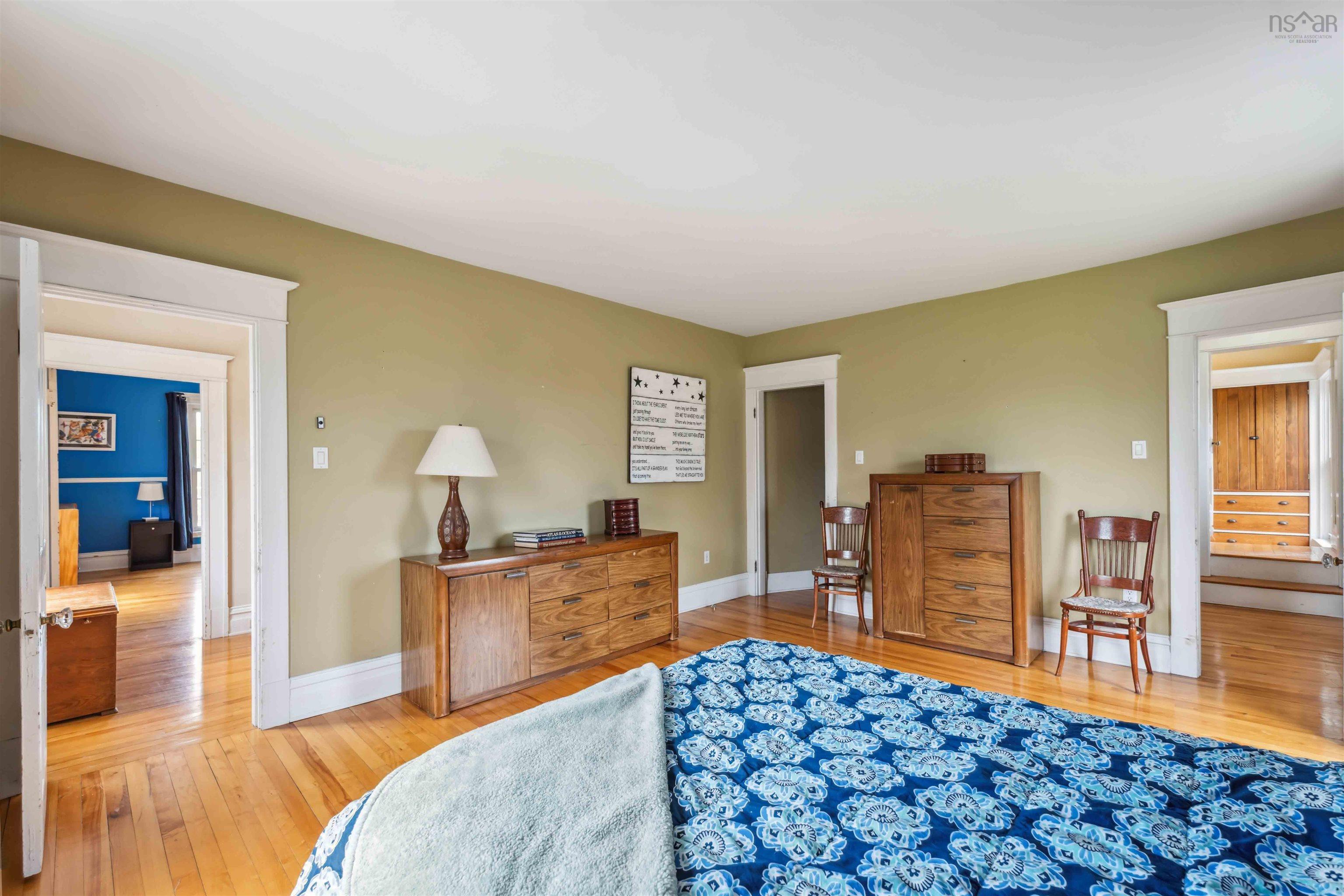 $599,900.00: 14019 Highway 1, Hants Border