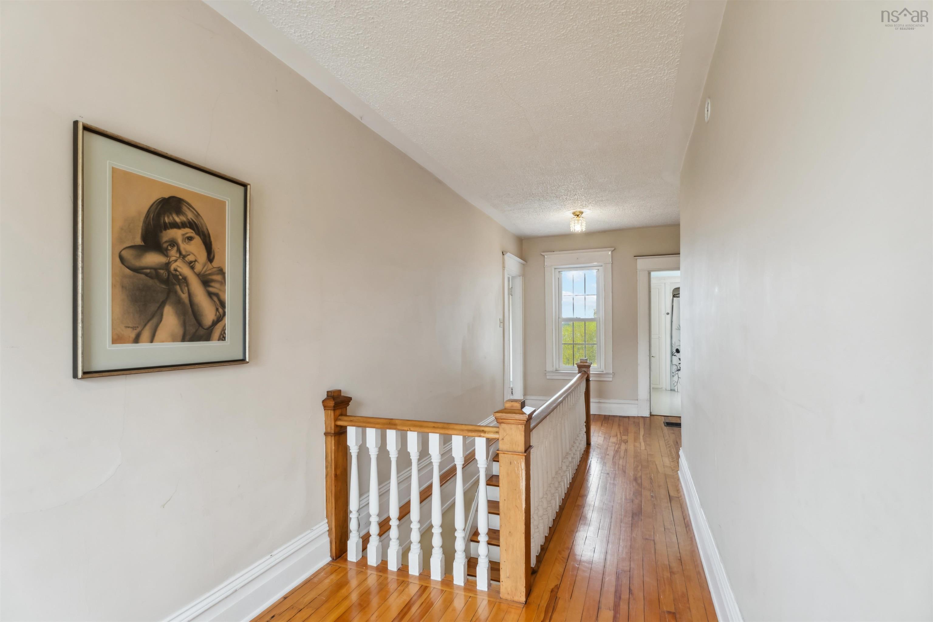 $599,900.00: 14019 Highway 1, Hants Border